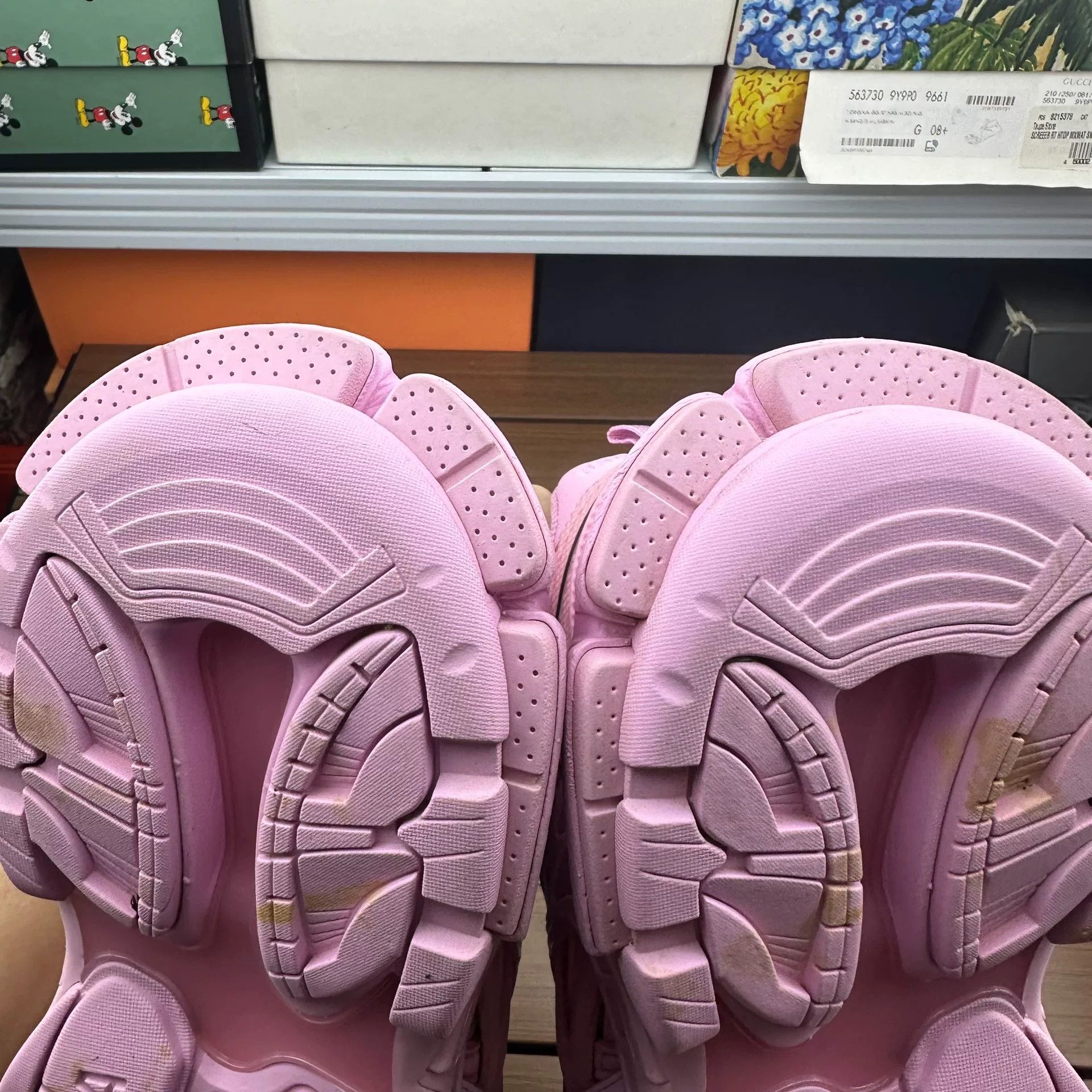 Balenciaga Balenciaga Pink Lowtop Sneakers it_37 Women Size US 7 / IT 37 - 8 Thumbnail