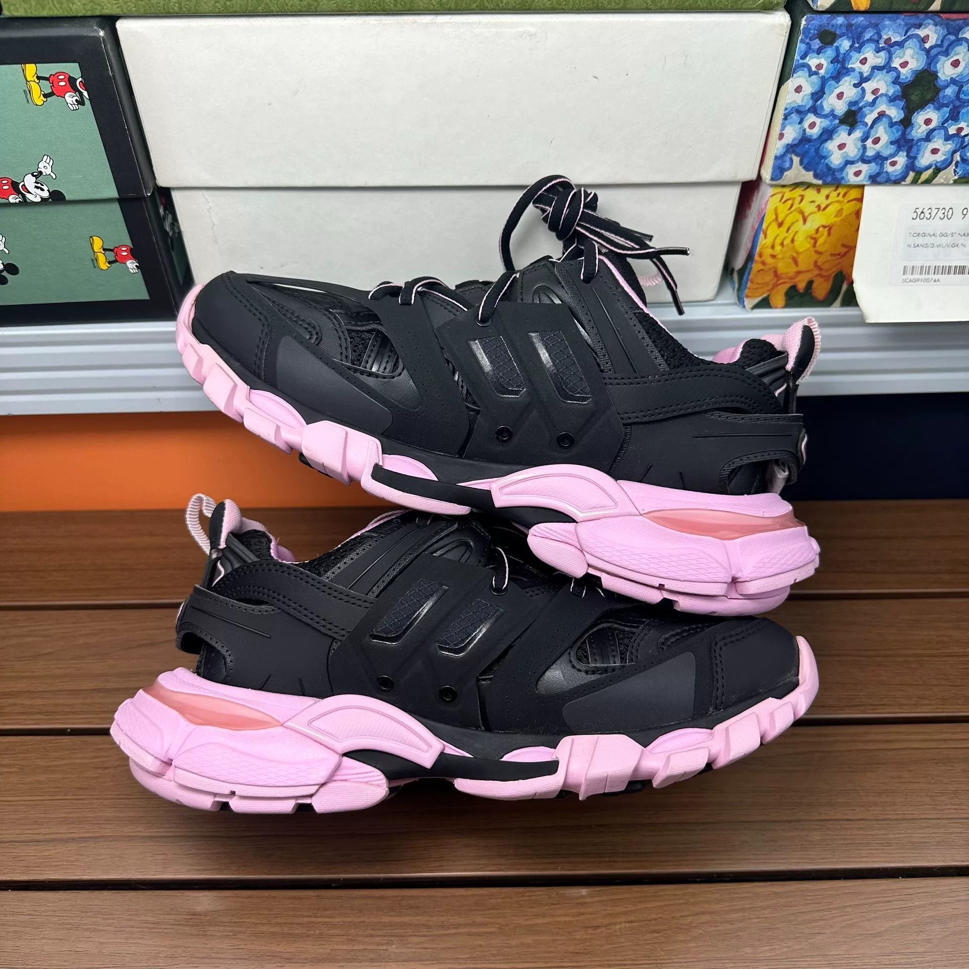 Balenciaga Balenciaga Pink Lowtop Sneakers it_37 Women Size US 7 / IT 37 - 3 Thumbnail