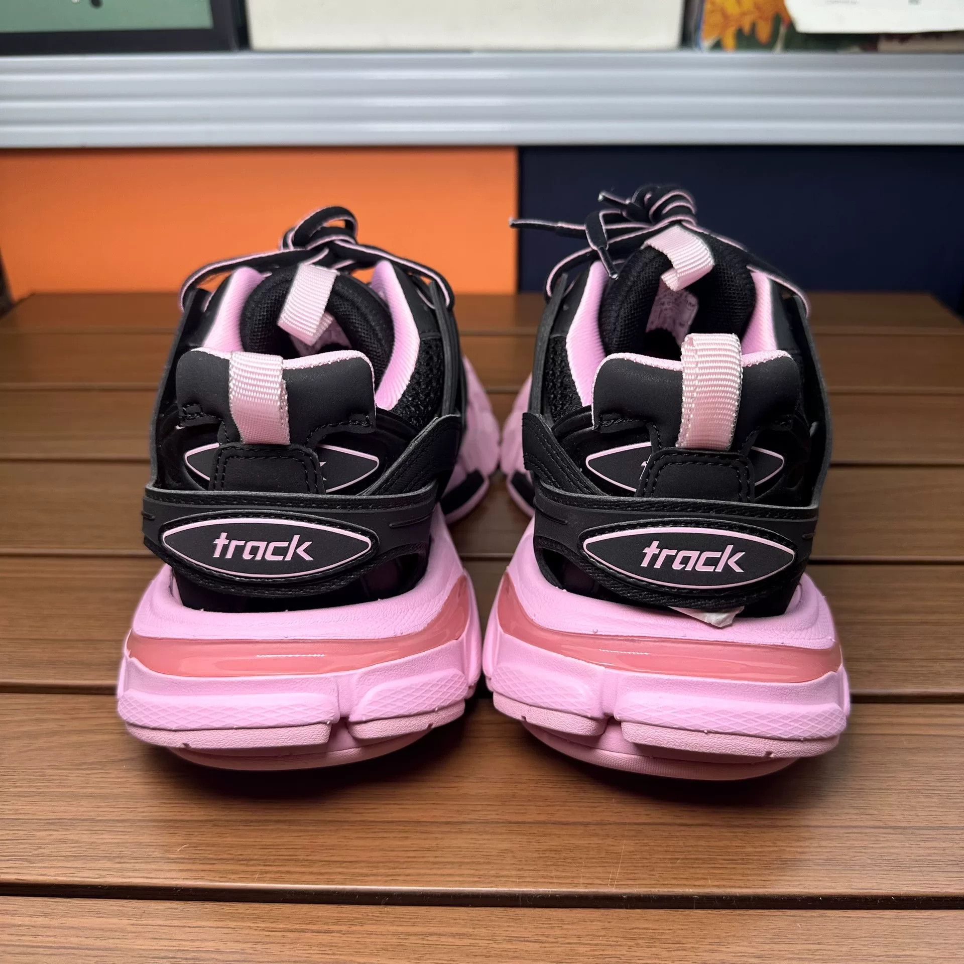 Balenciaga Balenciaga Pink Lowtop Sneakers it_37 Women Size US 7 / IT 37 - 6 Thumbnail