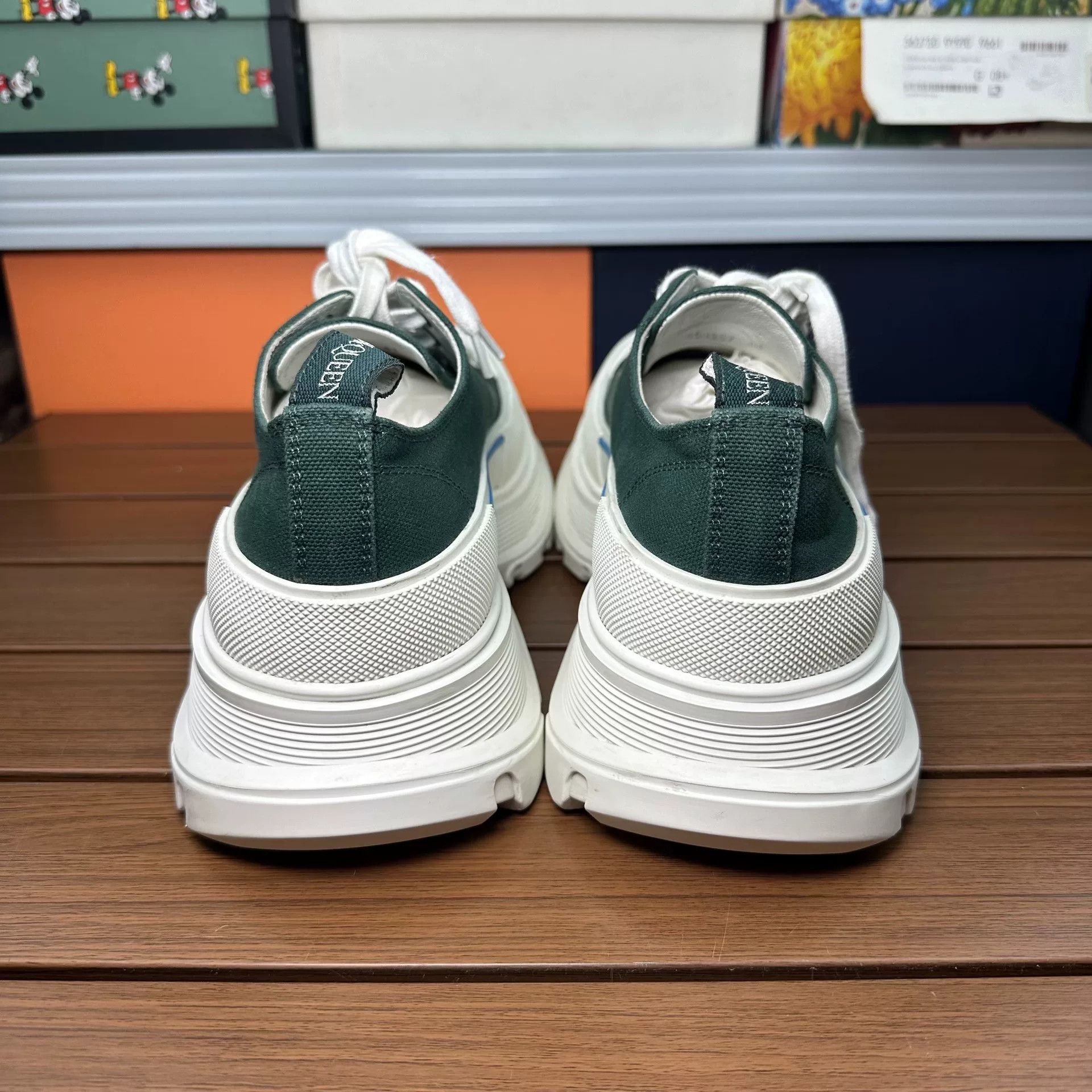 Alexander McQueen Alexander McQueen Green Lowtop Sneakers 8 Men Size US 8 / EU 41 - 6 Thumbnail