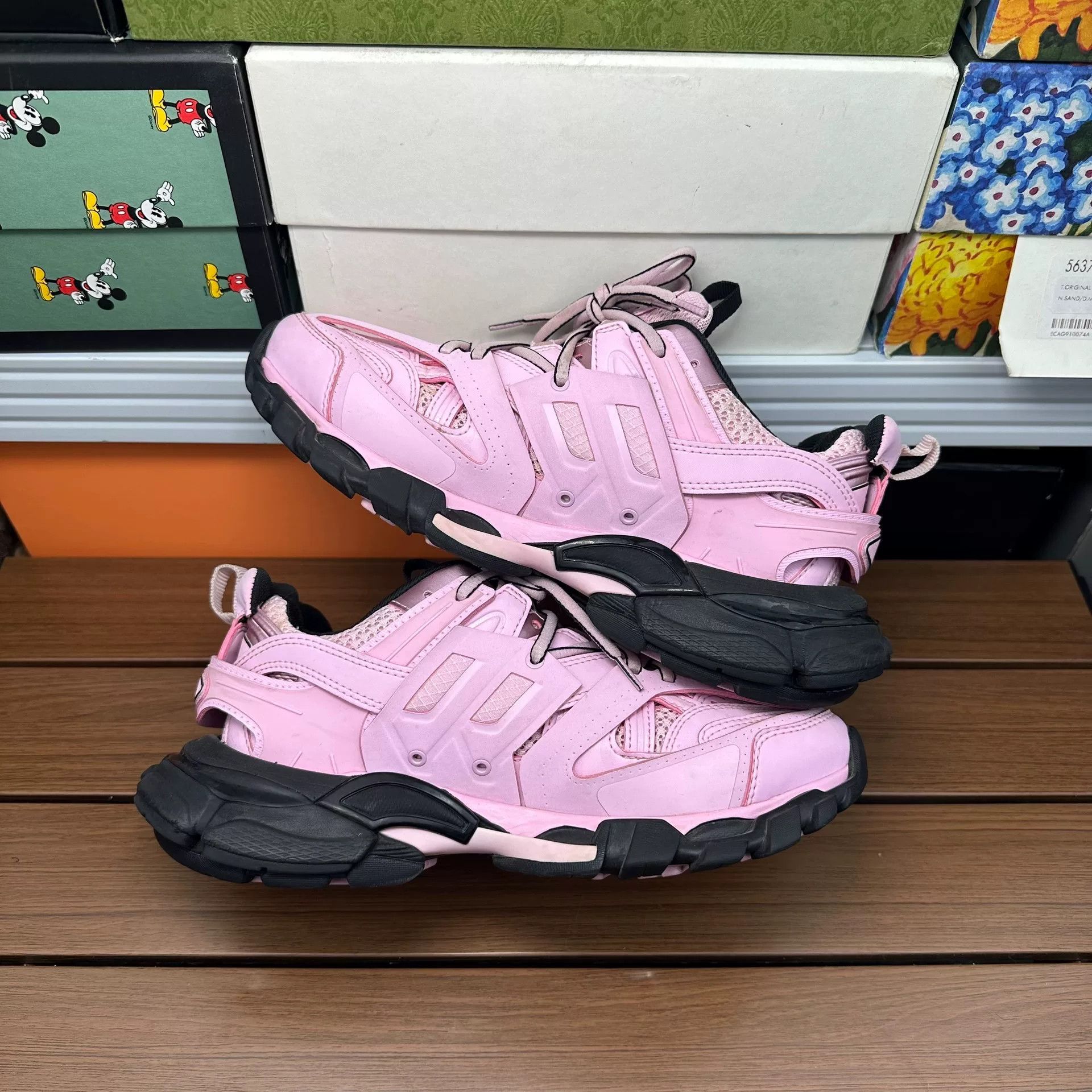 Balenciaga Balenciaga Pink Lowtop Sneakers it_37 Women Size US 7 / IT 37 - 3 Thumbnail