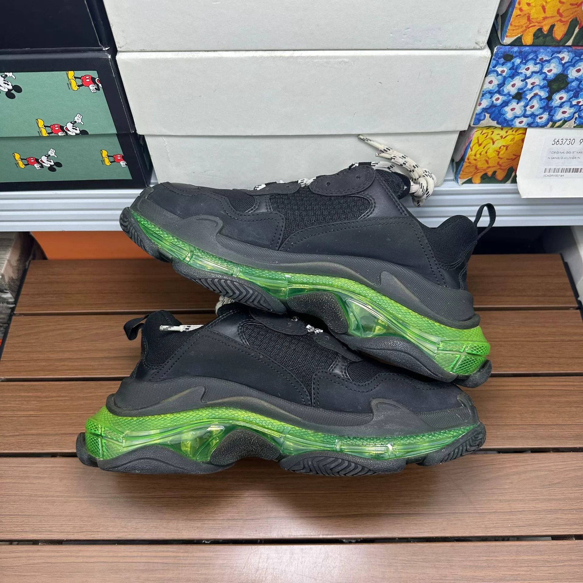 Balenciaga Balenciaga Green Lowtop Sneakers 7 Men Size US 7 / EU 40 - 3 Thumbnail