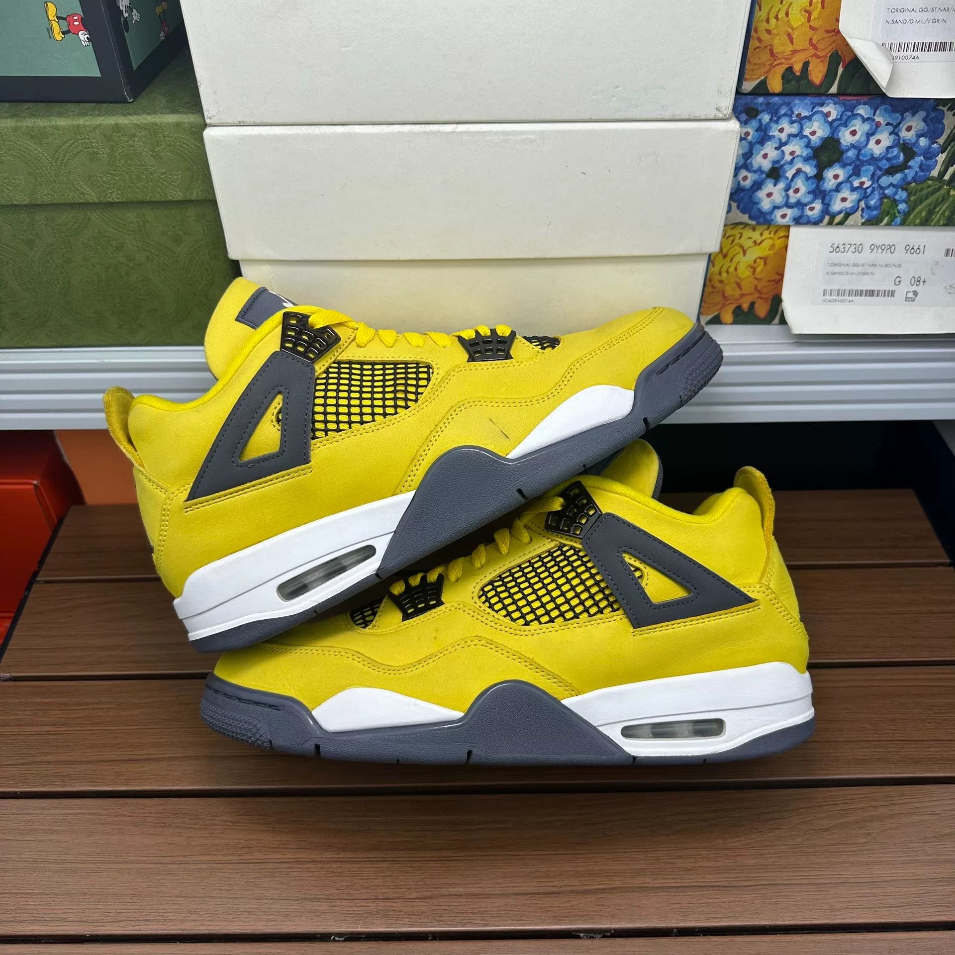 Nike Nike AJ4 Lowtop Sneakers 12 Men Size US 12 / EU 45 - 2 Thumbnail