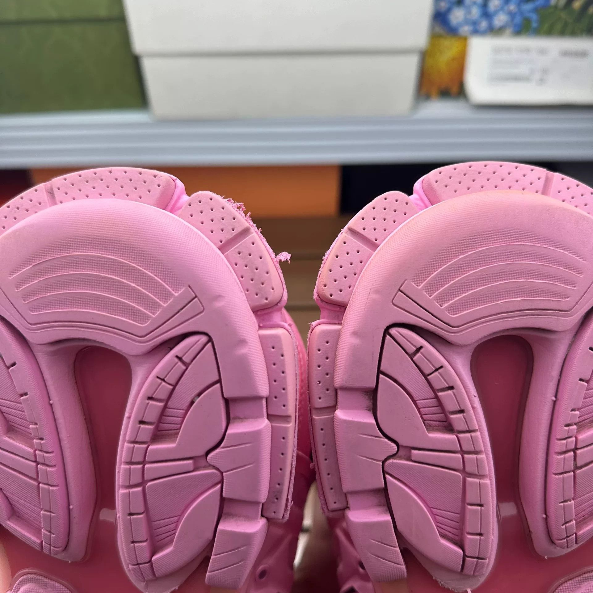 Balenciaga Balenciaga Pink Lowtop Sneakers it_38 Women Size US 8 / IT 38 - 7 Thumbnail