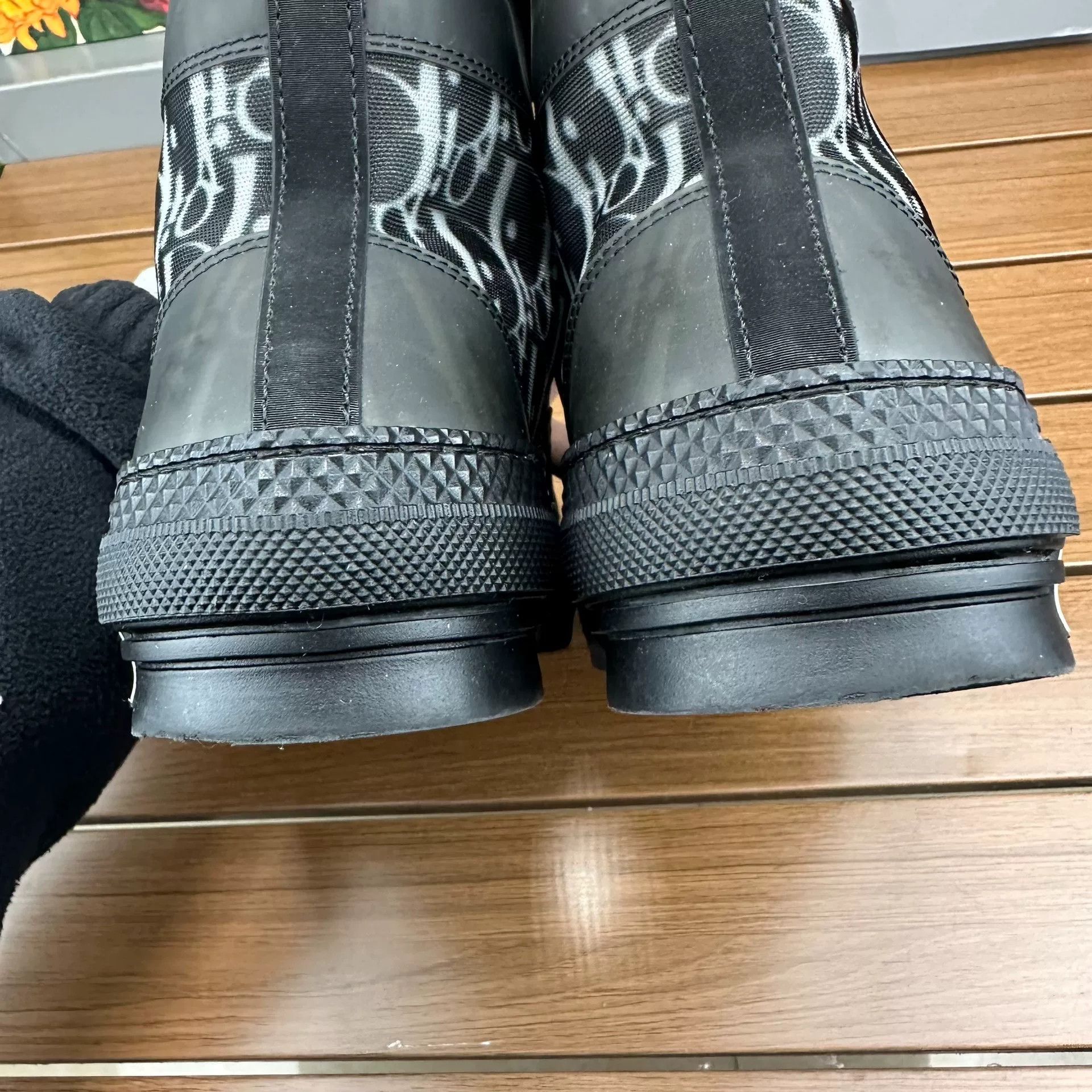 Dior Dior Black Hitop Sneakers it_36 Women Size US 6 / IT 36 - 6 Thumbnail