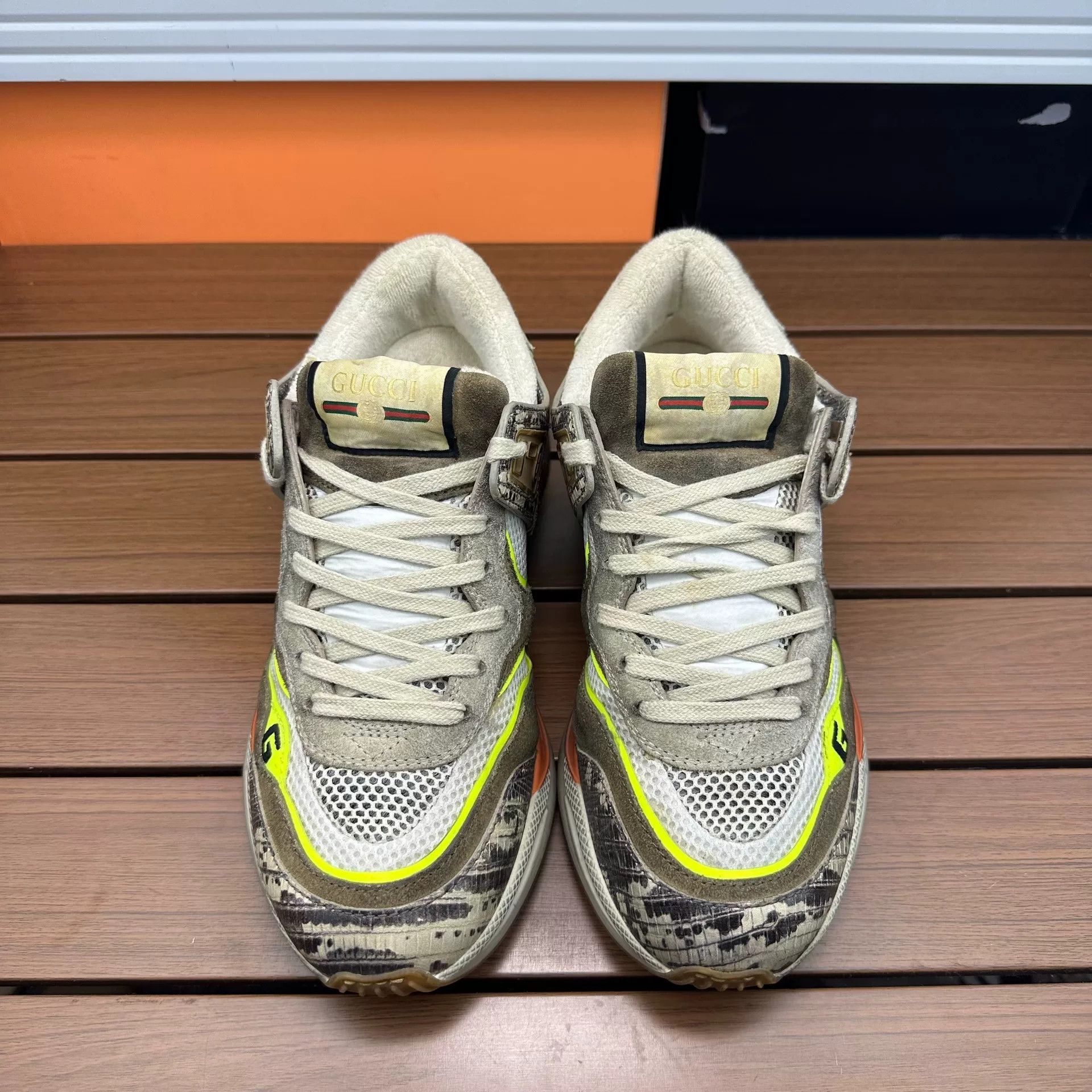 Gucci Gucci Gray Lowtop Sneakers it_37-5 Women Size US 7.5 / IT 37.5 - 3 Thumbnail