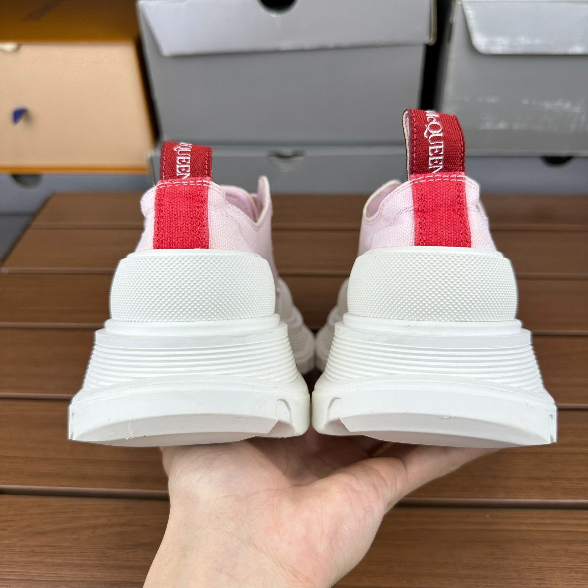 Alexander McQueen Alexander McQueen Pink Lowtop Sneakers it_36 Women Size US 6 / IT 36 - 5 Thumbnail
