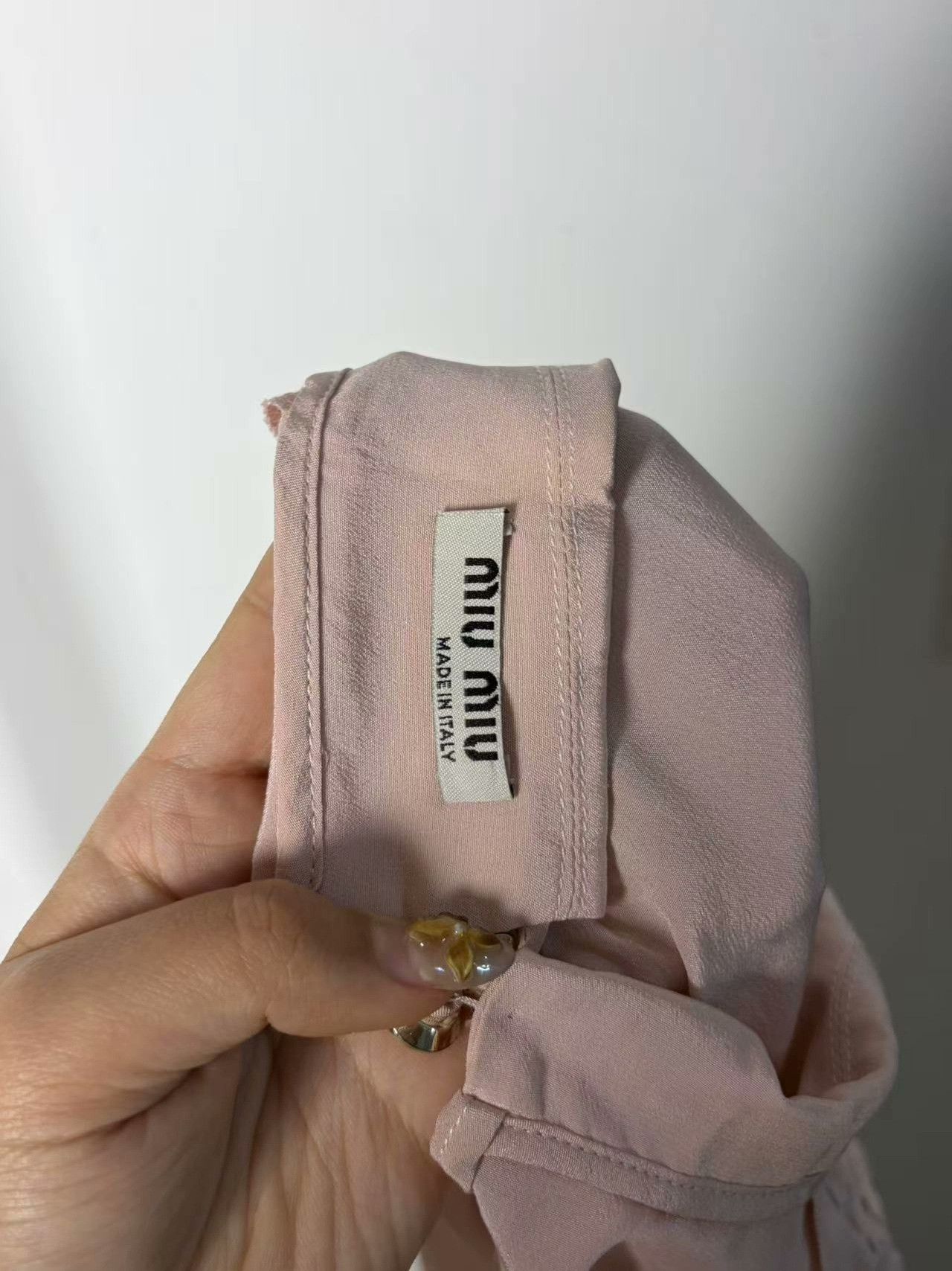 Miu Miu Miu Miu White Button Up M Women Size M / US 6-8 / IT 42-44 - 5 Thumbnail