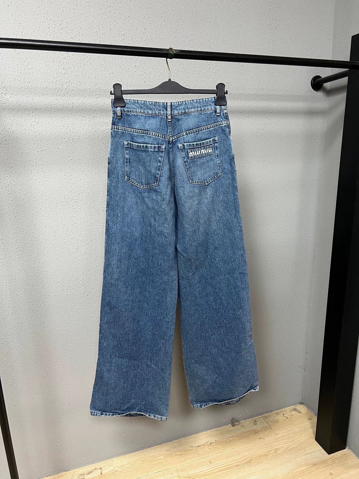 Miu Miu Miumiu Diamond Logo Jeans Size 24" / US 00 / IT 34 - 2 Thumbnail