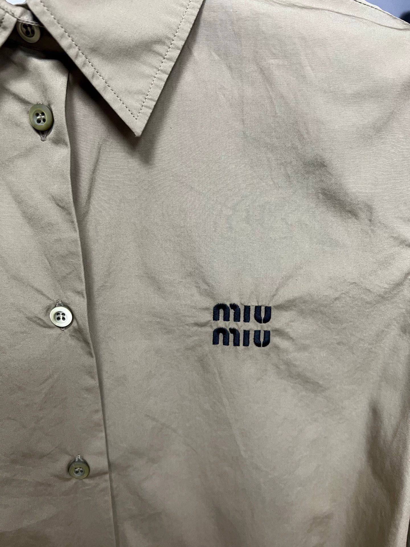 Miu Miu Miumiu Khaki Slogan Shirt Size S / US 4 / IT 40 - 3 Thumbnail