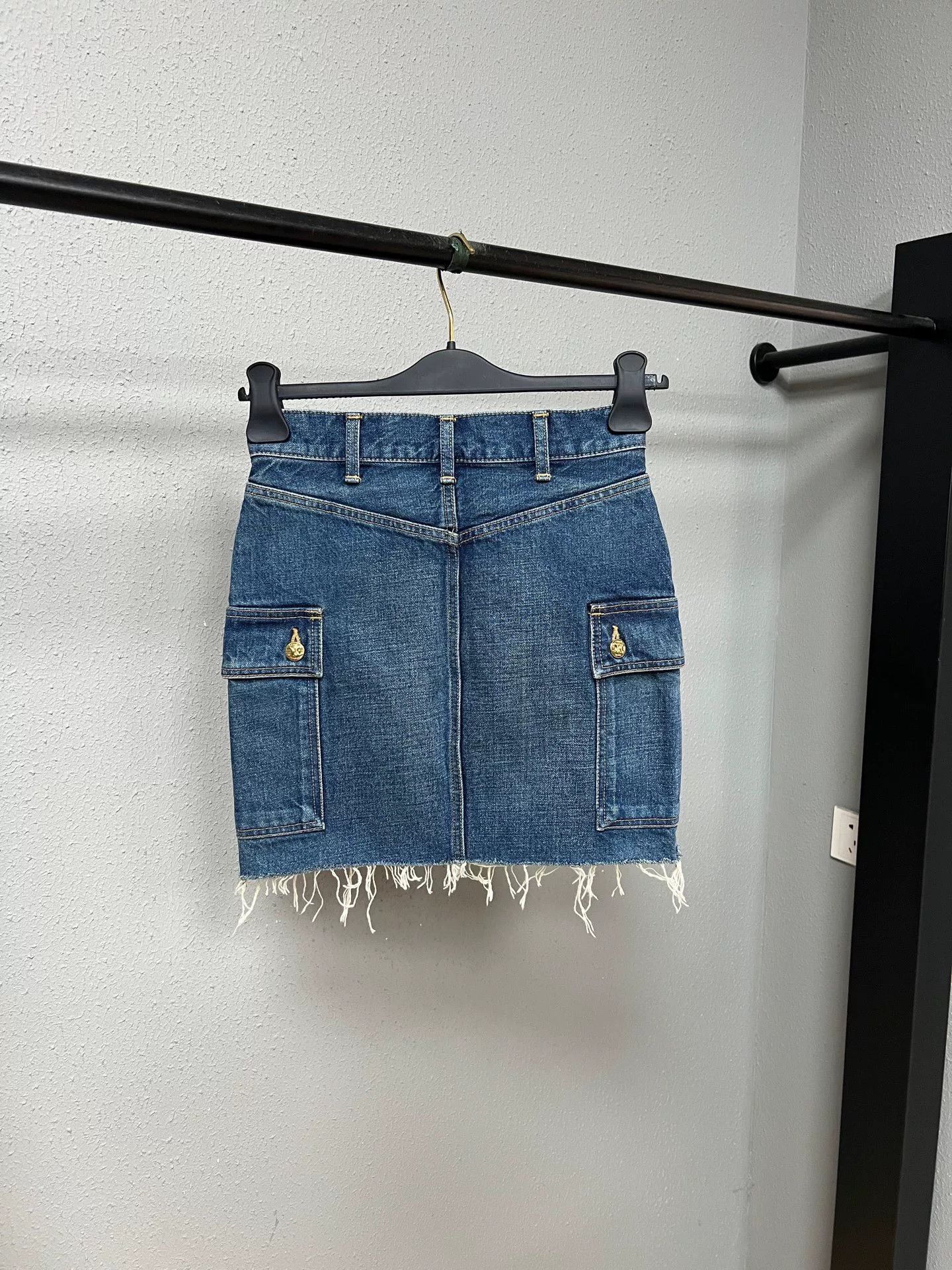 Celine Celine Gold Buckle Denim Shorts Size 24" / US 00 / IT 34 - 2 Thumbnail
