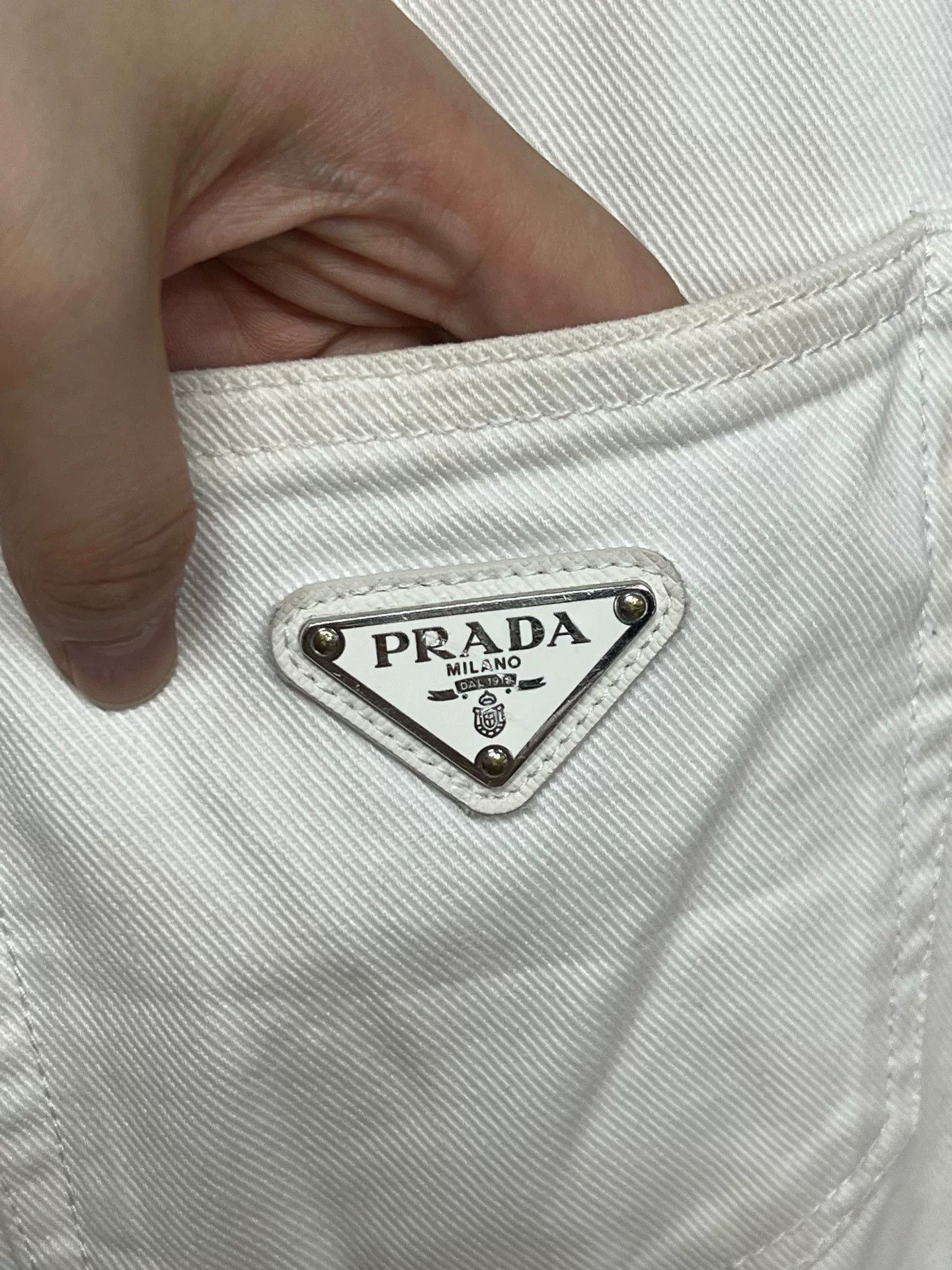 Prada Prada White Triangle Logo Jeans Size 26" / US 2 / IT 38 - 3 Thumbnail
