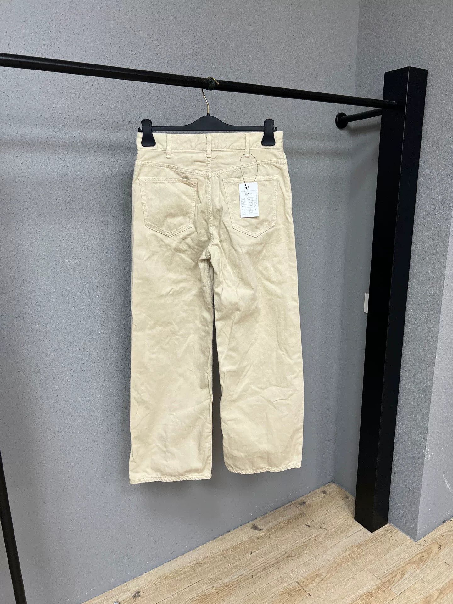 Celine Celine Gold Buckle Jeans Size 27" / US 4 / IT 40 - 2 Thumbnail