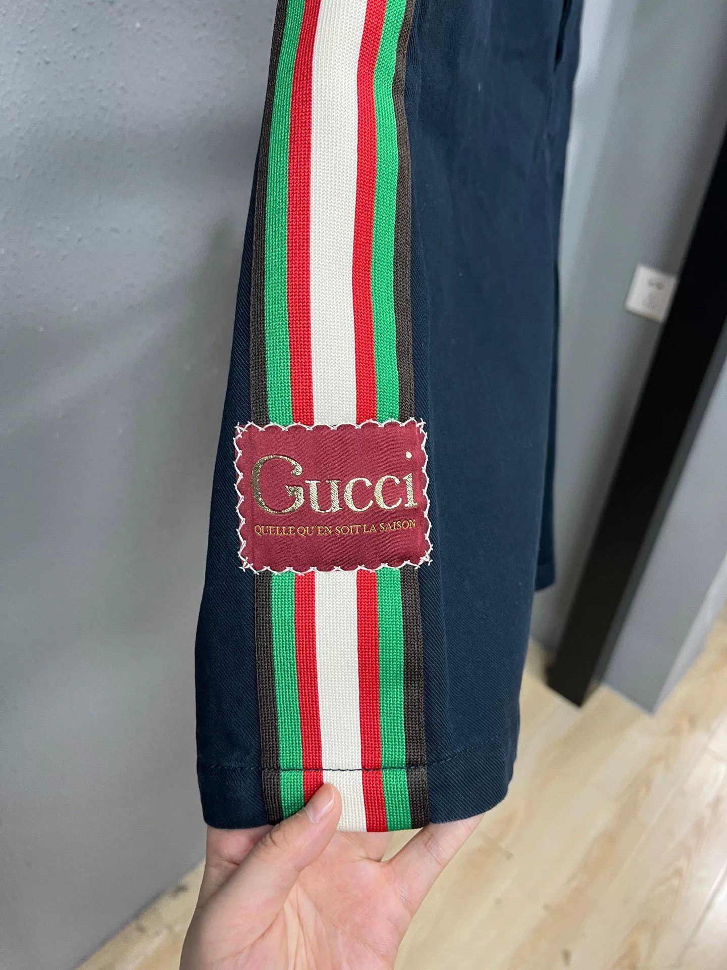 Gucci Gucci Slogan Stripe Shorts Size US 36 / EU 52 - 3 Thumbnail