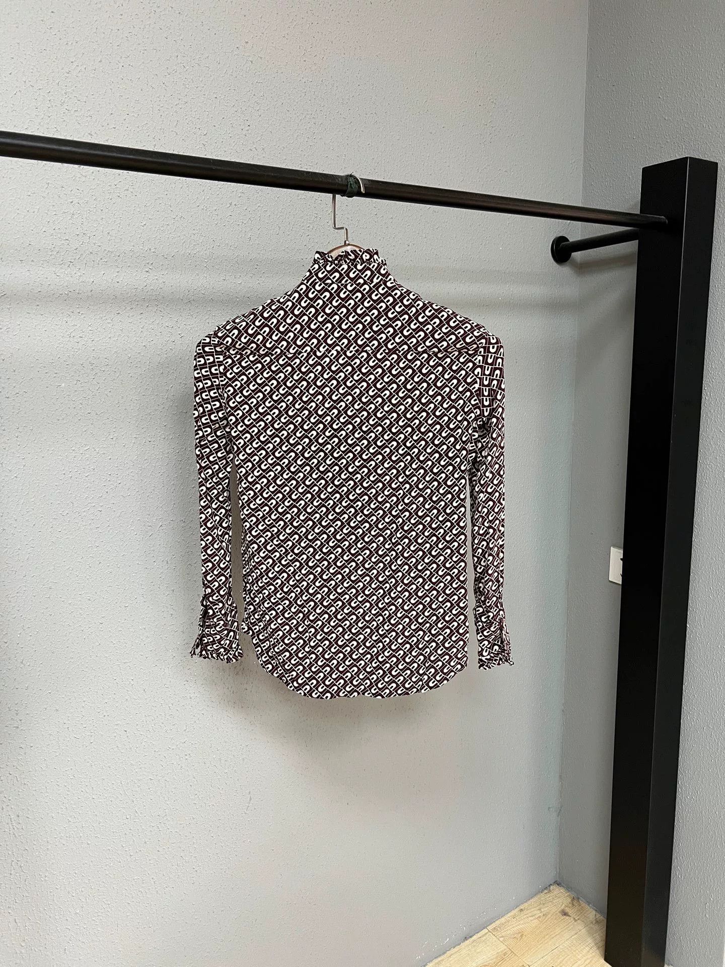 Celine Celine Silk Shirt Size XXS / US 00 / IT 34 - 2 Thumbnail