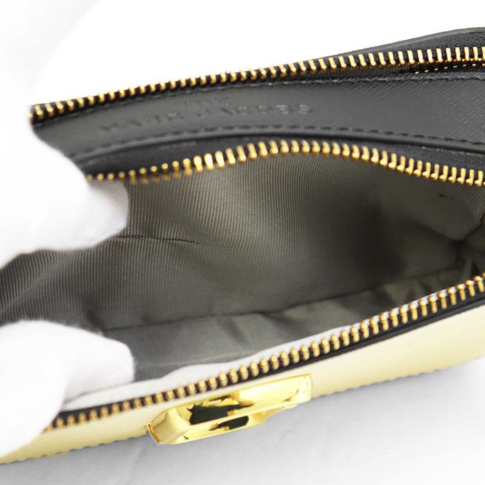 Marc Jacobs Marc Jacobs MARC JACOBS THE SNAPSHOT Leather Camera Bag Leather Shoulder Bag DUTY FREE for USA Size ONE SIZE - 9 Thumbnail