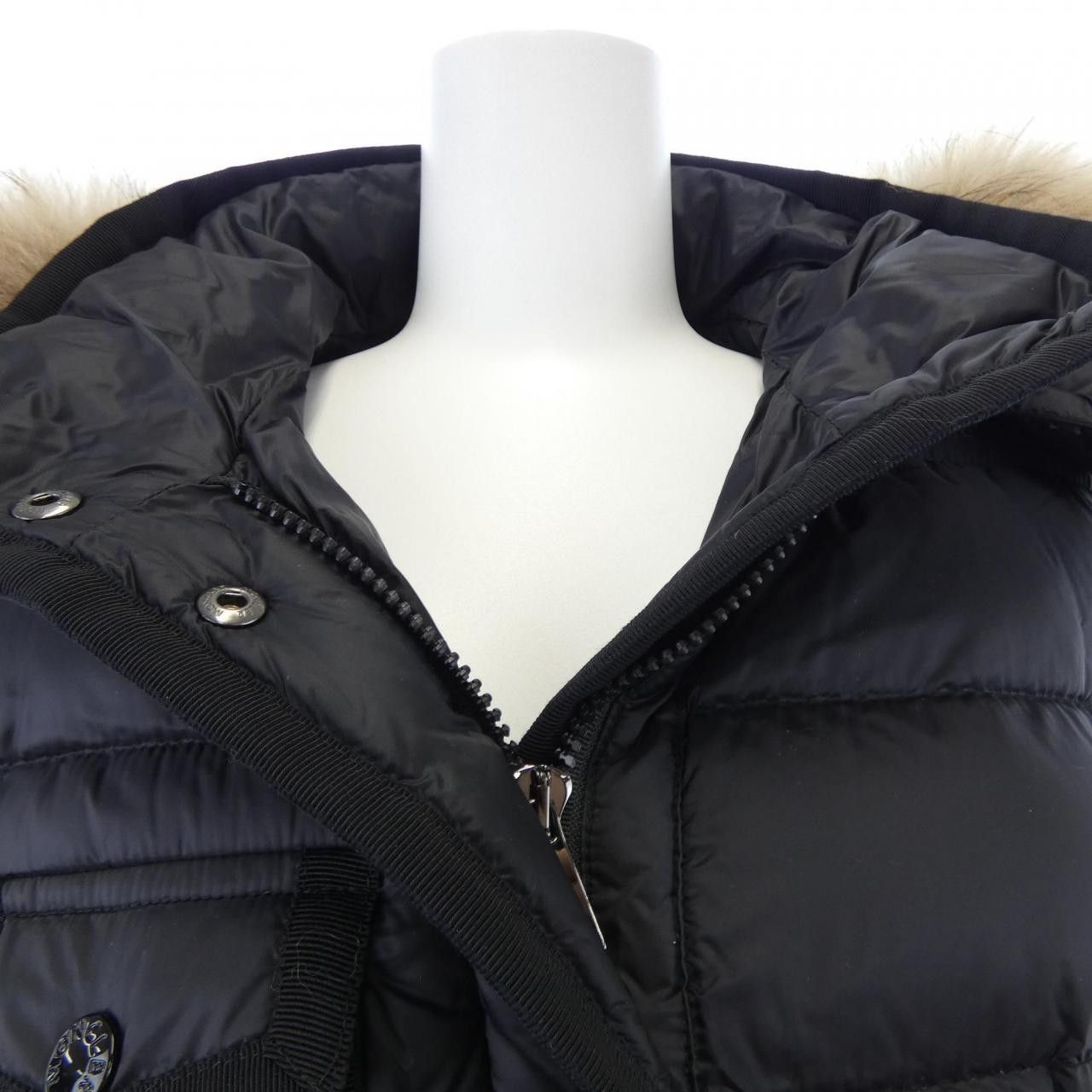 Moncler Moncler Moncler HERMIFUR Down Coat Textile Outerwear HERMIFUR DUTY FREE for USA Size ONE SIZE - 6 Thumbnail