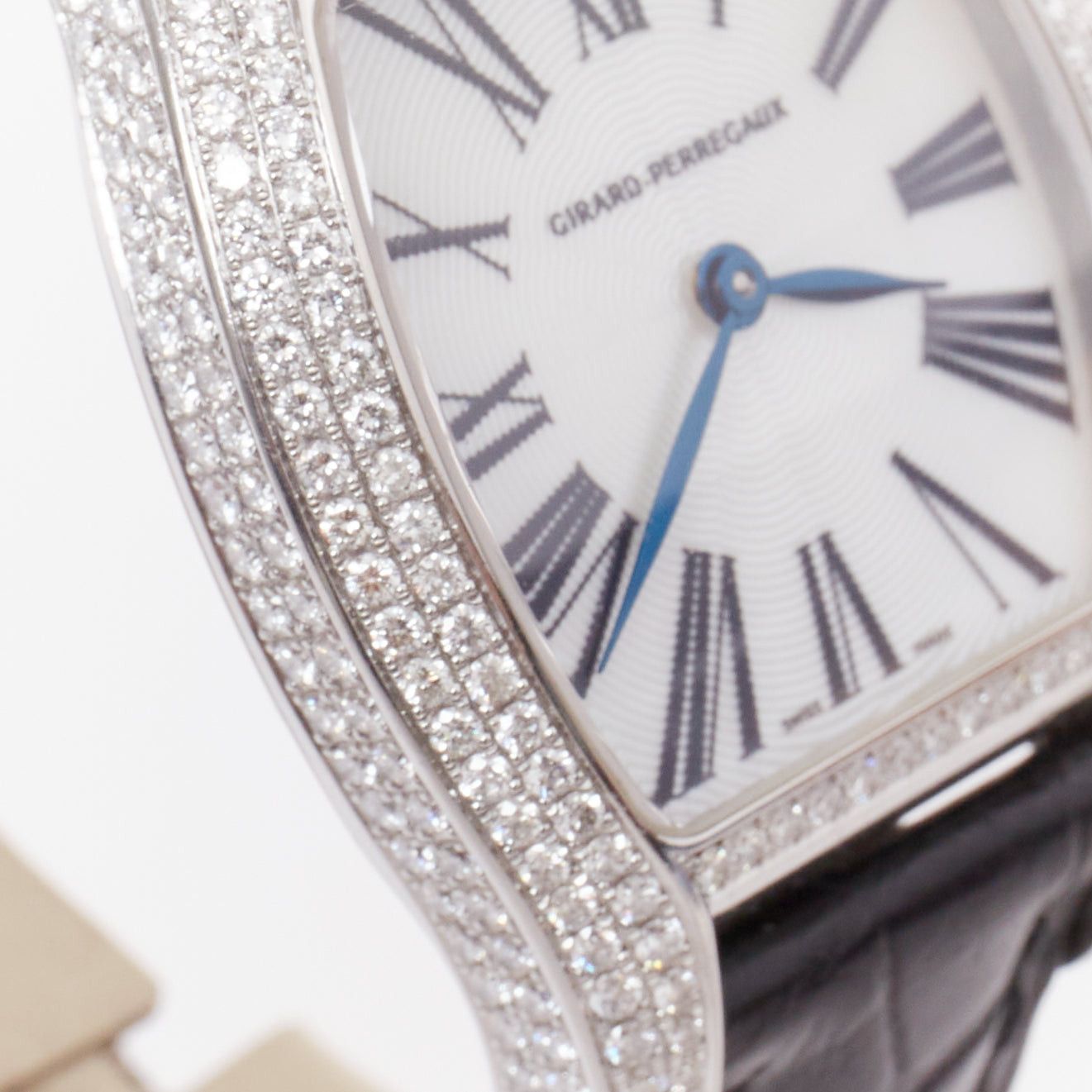 Other GIRARD PERREGAUX Richeville diamond bezel steel case tonneau quartz watch Size ONE SIZE - 5 Thumbnail