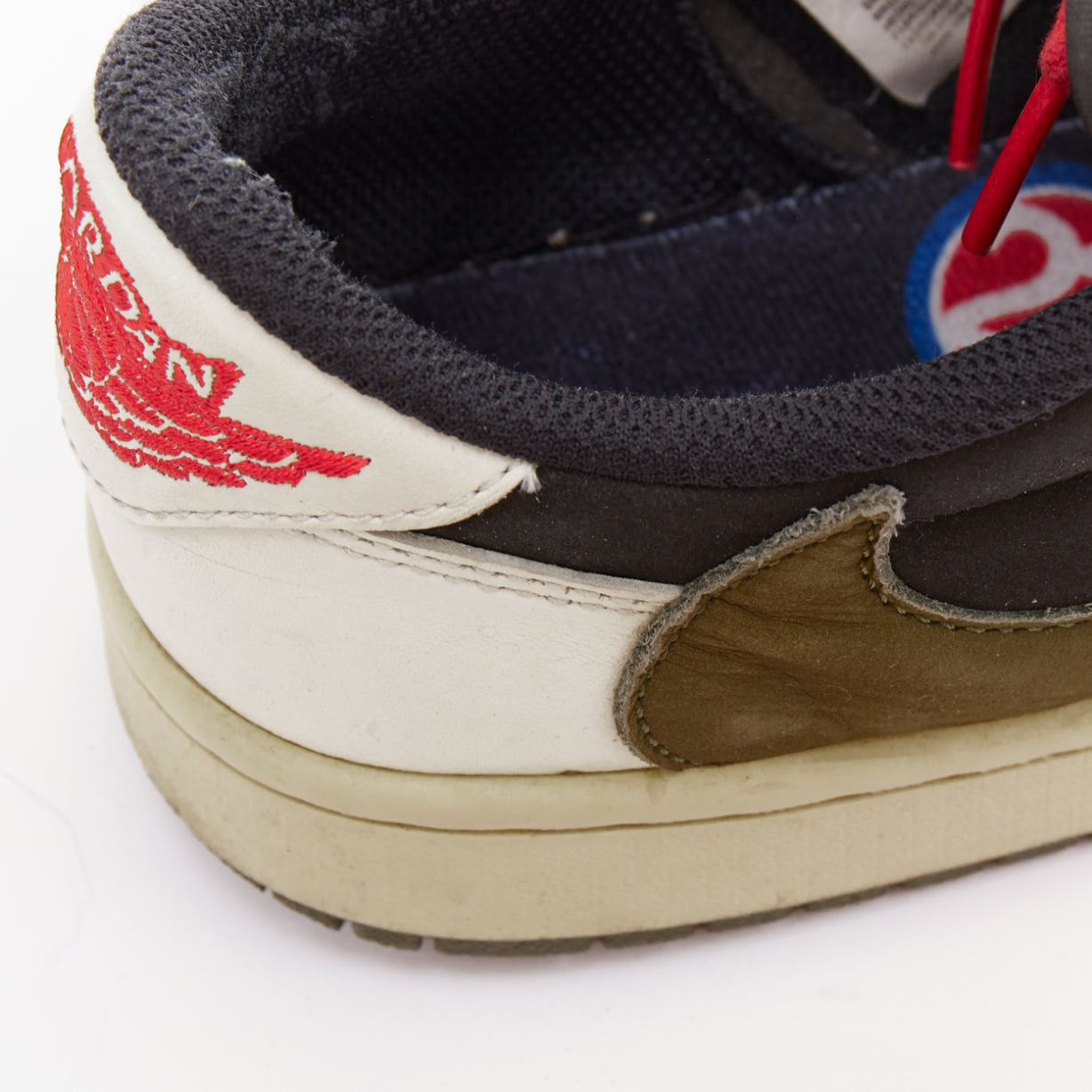 Nike Nike Travis Scott Air Jordan 1 Retro Low OG SP Medium Olive low top sneaker EU40 Size US 7 / EU 40 - 8 Thumbnail
