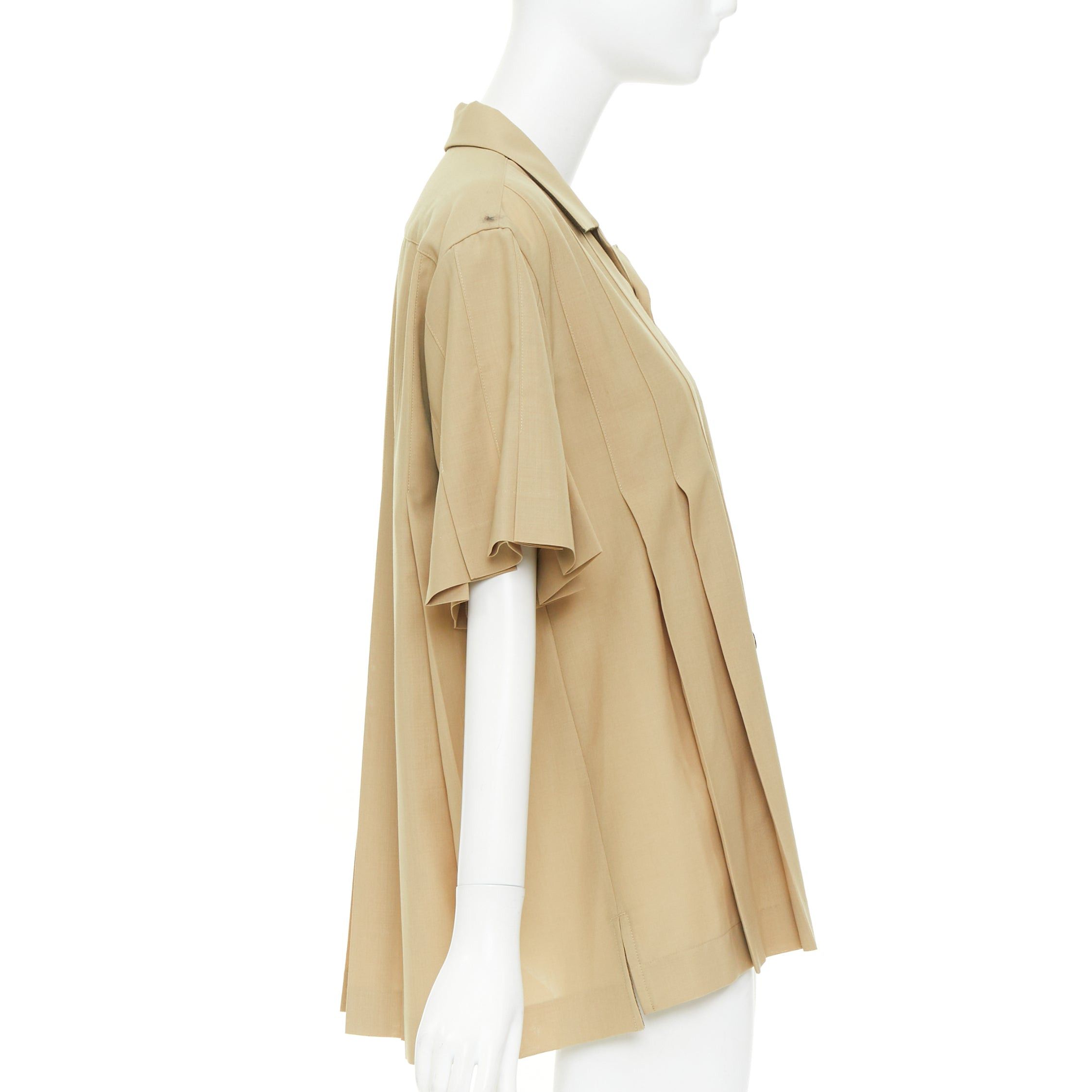 Sacai SACAI 2023 Runway khaki pleated pocketed short sleeve suiting boxy shirt JP1 S Size S / US 4 / IT 40 - 4 Thumbnail