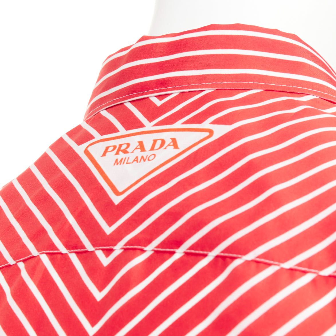 Prada PRADA 2022 100% silk red white diagonal stripe logo back dress shirt EU39 M Size US M / EU 48-50 / 2 - 2 Thumbnail