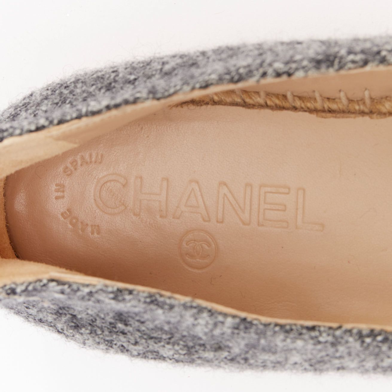 Chanel CHANEL 2021 grey wool felt black CC velvet applique espadrille flats EU39 Size US 9 / IT 39 - 9 Thumbnail