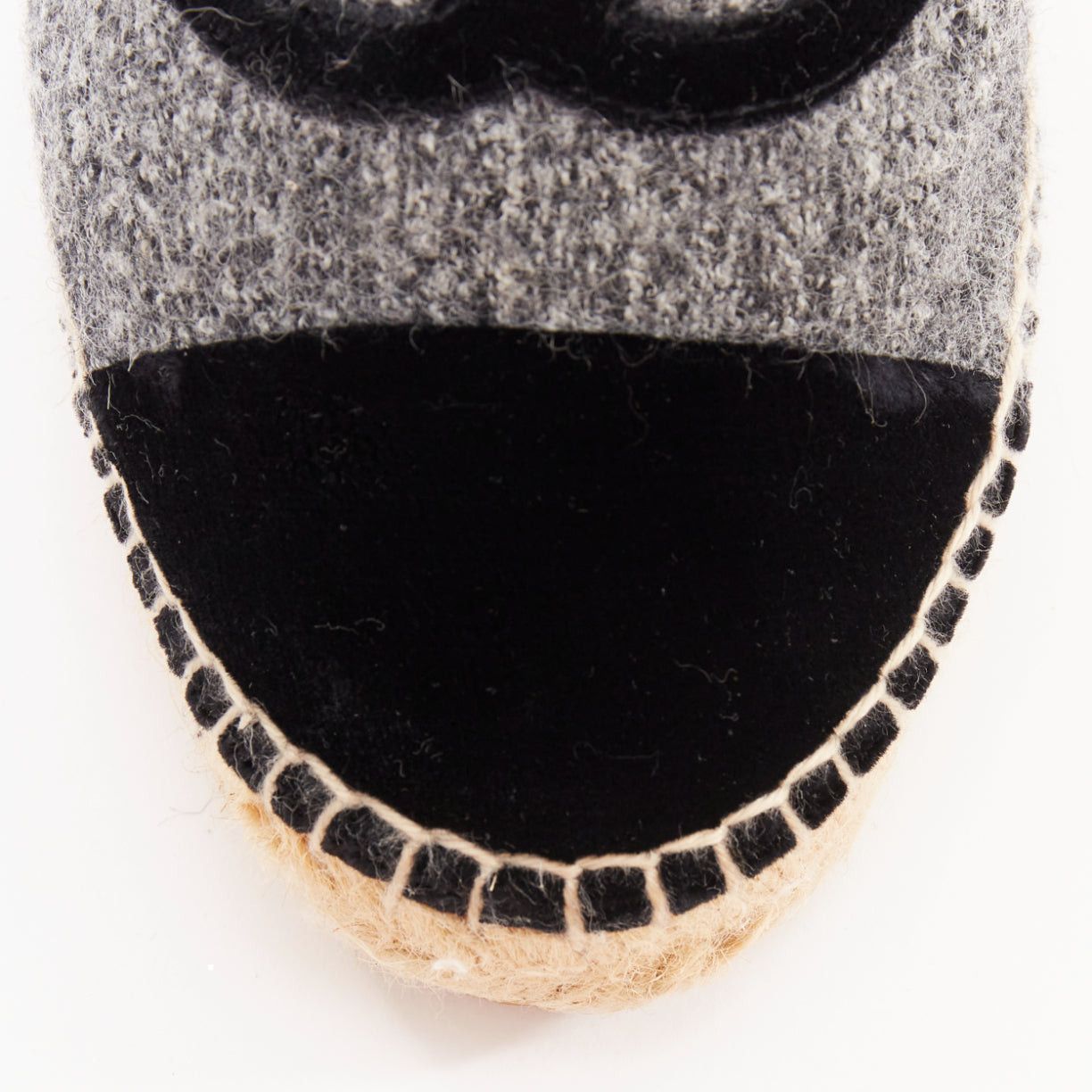 Chanel CHANEL 2021 grey wool felt black CC velvet applique espadrille flats EU39 Size US 9 / IT 39 - 6 Thumbnail