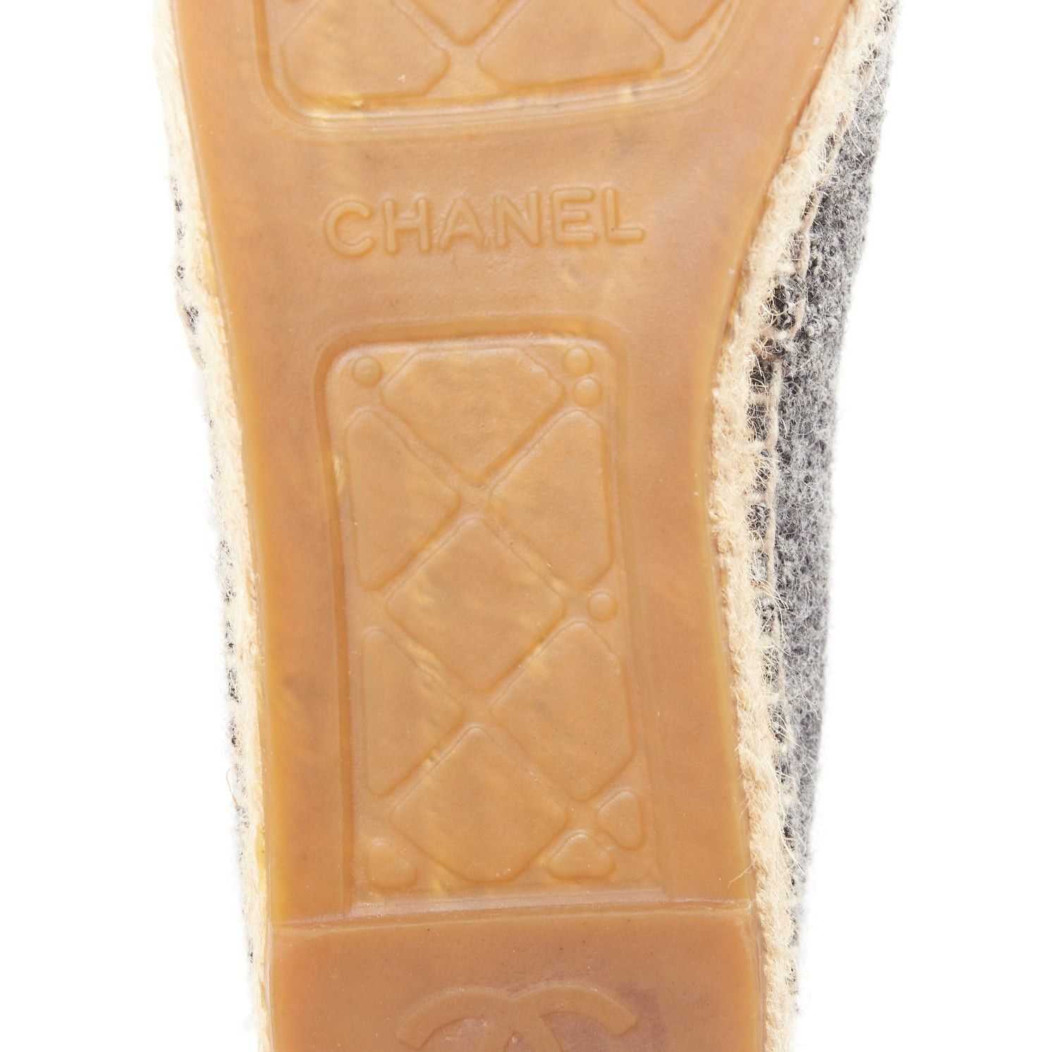 Chanel CHANEL 2021 grey wool felt black CC velvet applique espadrille flats EU39 Size US 9 / IT 39 - 10 Thumbnail