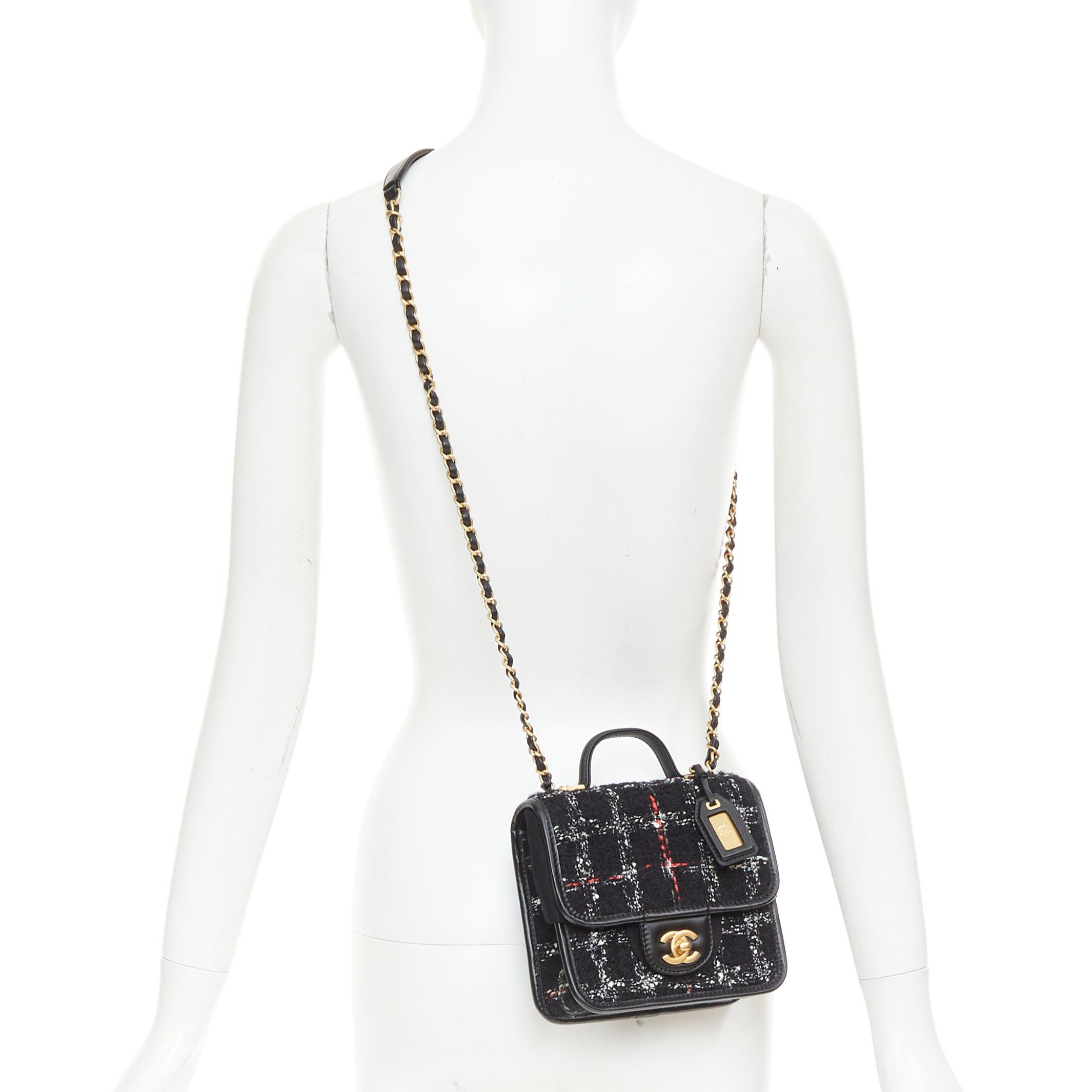 Chanel CHANEL 22K Small Flap Tweed School Memory black tweed gold crossbody bag Size ONE SIZE - 2 Thumbnail