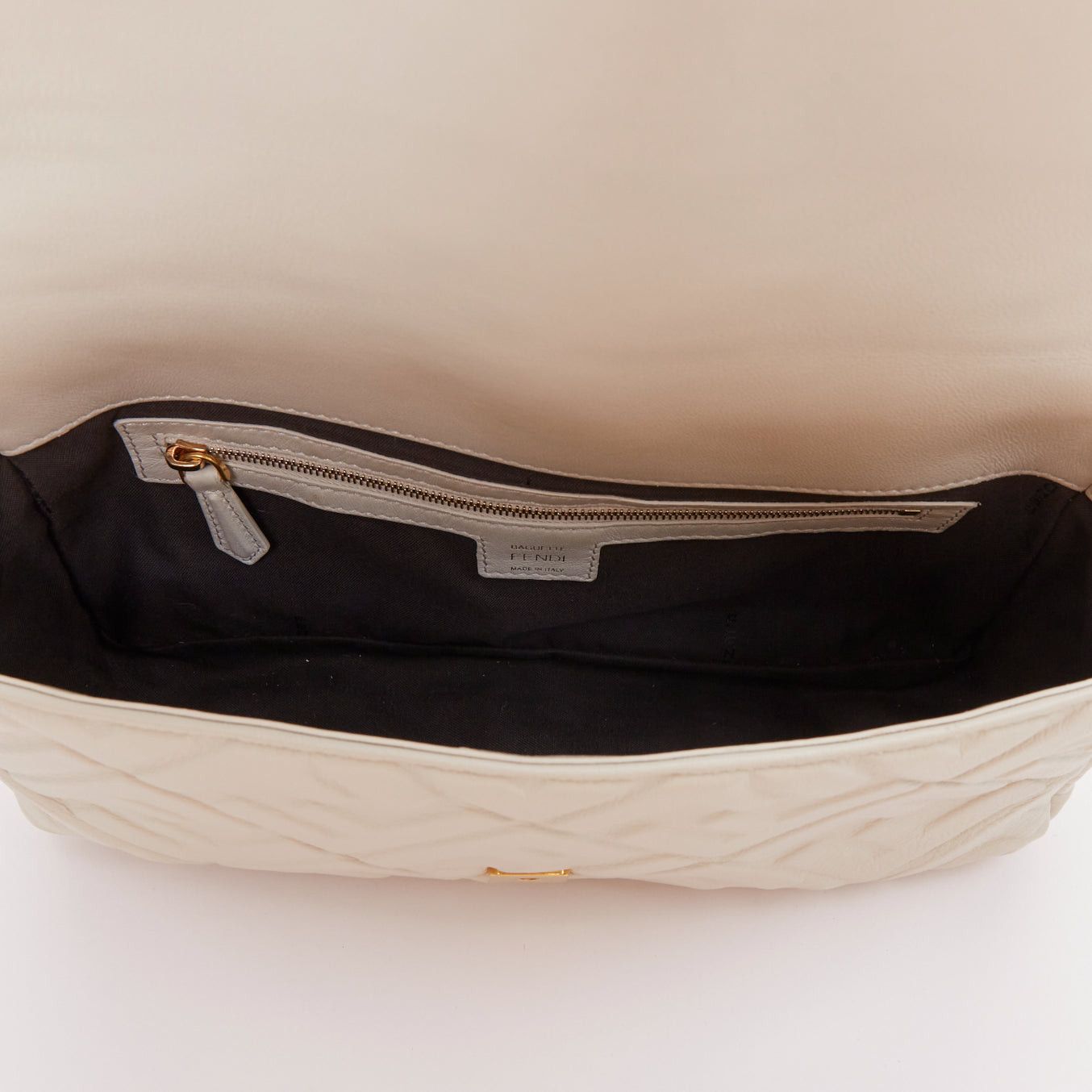 Fendi FENDI 2023 Runway Medium Baguette FF embossed white nappa leather bag Size ONE SIZE - 9 Thumbnail