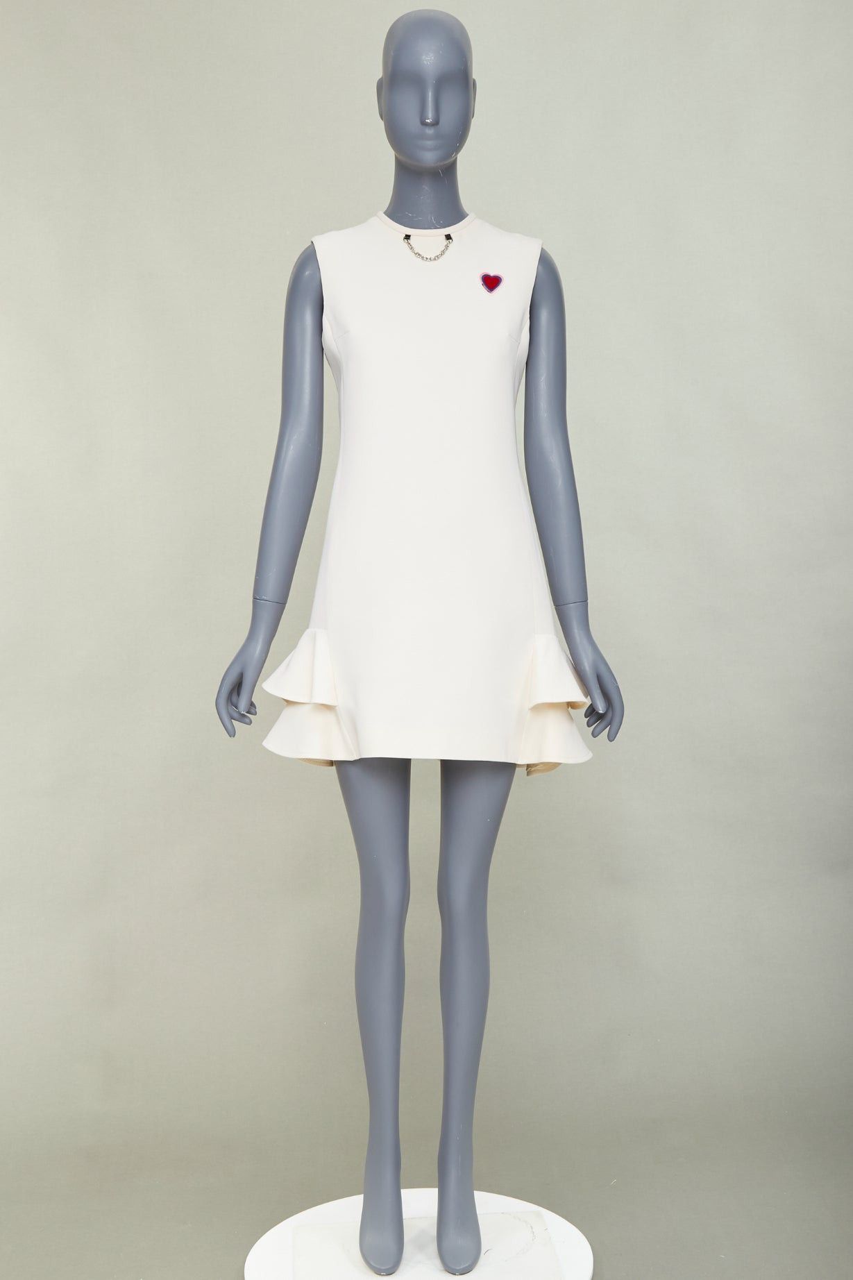 Louis Vuitton LOUIS VUITTON 2021 Game On ivory wool silk red Heart Logo embroidered ruffle hem dress FR36 S Size S / US 4 / IT 40 - 9 Thumbnail