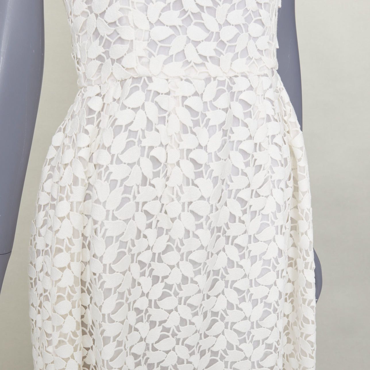Oscar De La Renta OSCAR DE LA RENTA Iso off white floral guipure leaf lace embroidery fit flare bridal dress US4 S Size S / US 4 / IT 40 - 7 Thumbnail