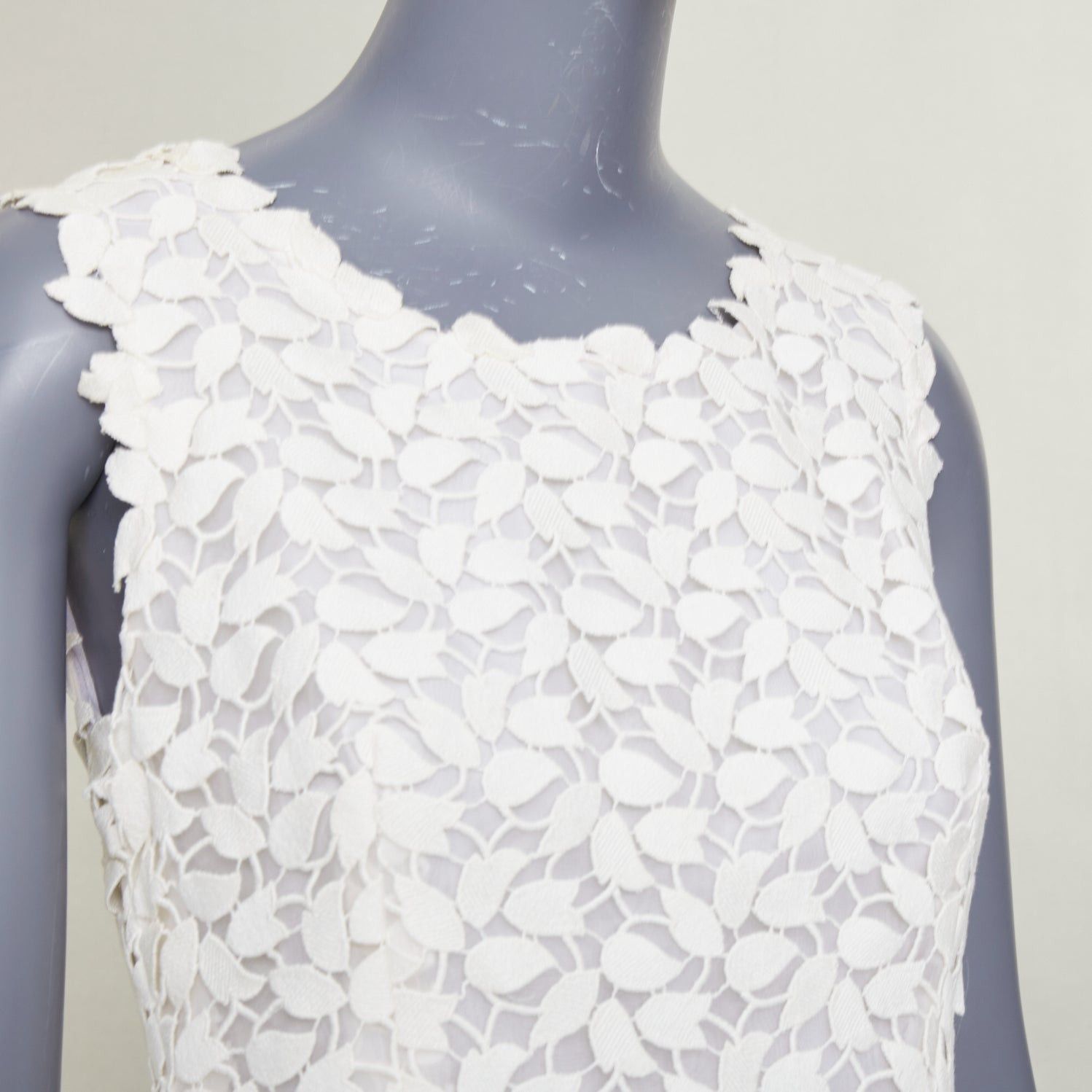 Oscar De La Renta OSCAR DE LA RENTA Iso off white floral guipure leaf lace embroidery fit flare bridal dress US4 S Size S / US 4 / IT 40 - 2 Thumbnail