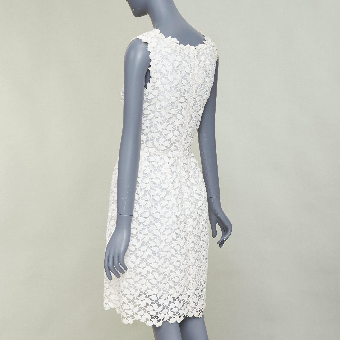 Oscar De La Renta OSCAR DE LA RENTA Iso off white floral guipure leaf lace embroidery fit flare bridal dress US4 S Size S / US 4 / IT 40 - 6 Thumbnail