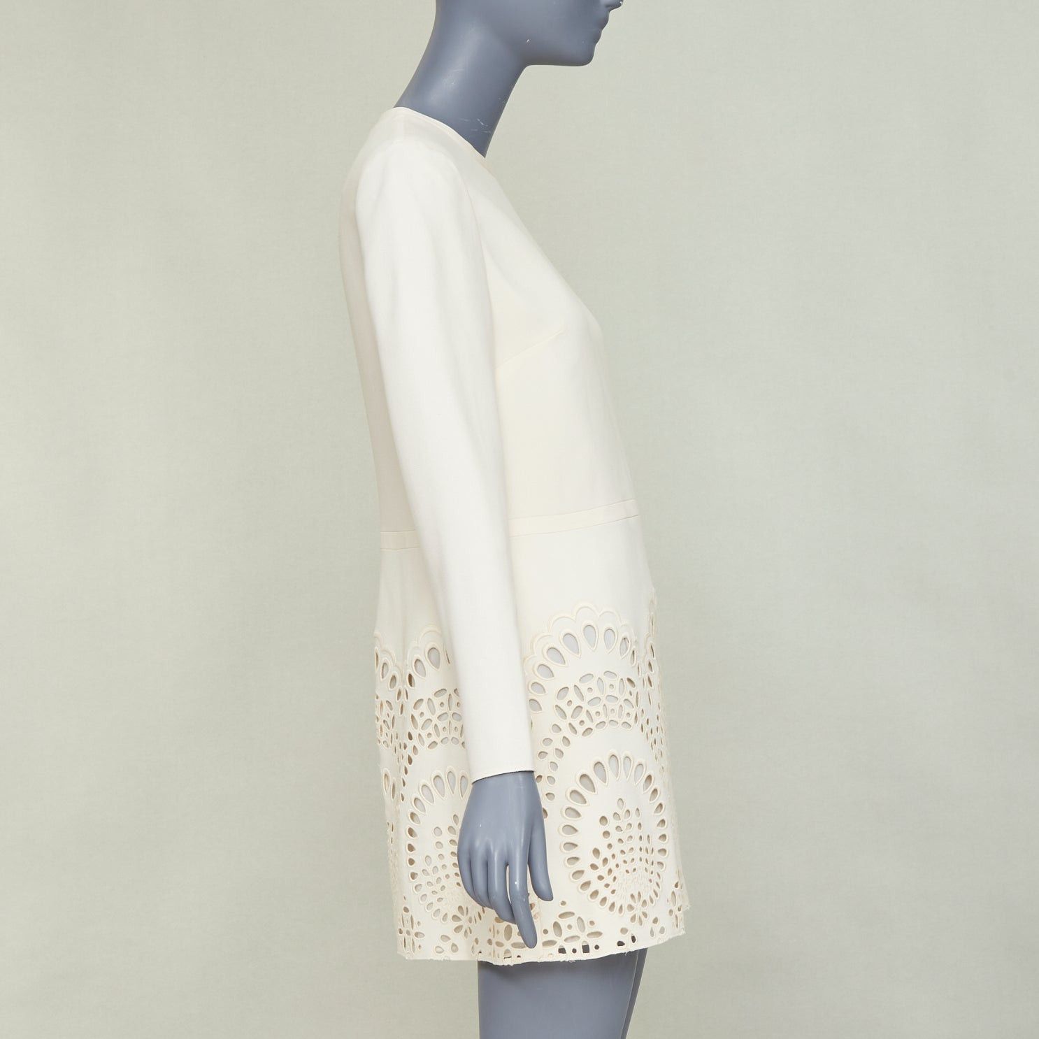 Valentino VALENTINO ivory wool silk crepe embroidered anglais shift dress IT40 S Size S / US 4 / IT 40 - 4 Thumbnail