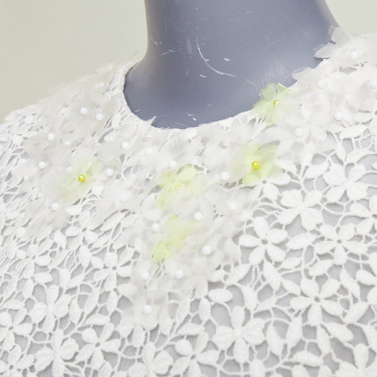Giambattista Valli GIAMBATTISTA VALLI ivory floral cloque lace bodice sleeveless skater bridal dress IT40 S Size S / US 4 / IT 40 - 7 Thumbnail