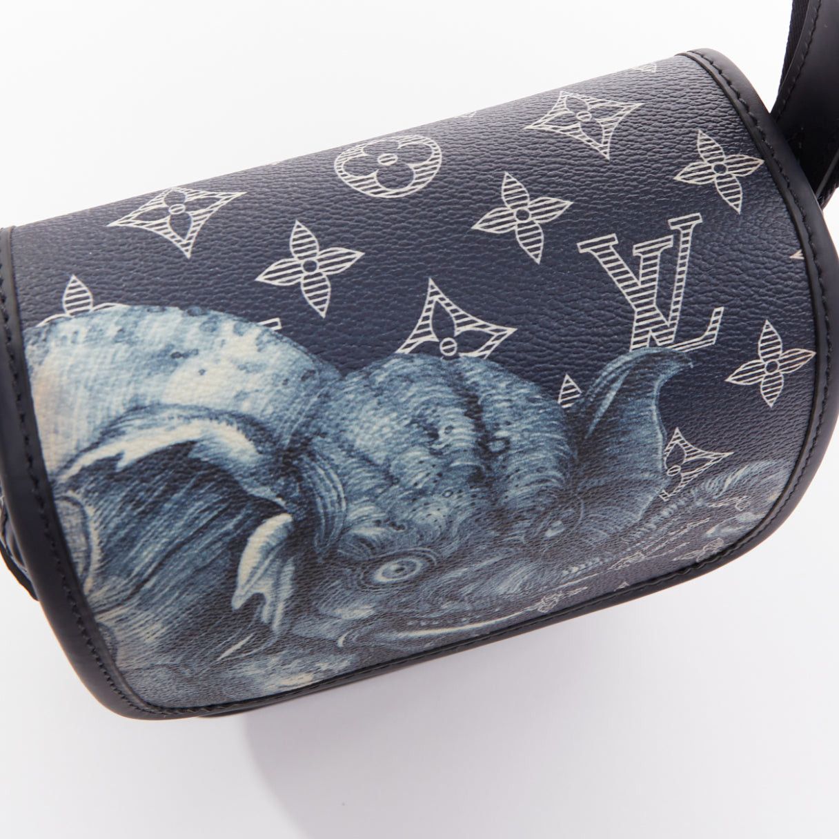 Louis Vuitton LOUIS VUITTON 2017 Limited Chapman Brothers Savane Elephant canvas crossbody bag Size ONE SIZE - 8 Thumbnail