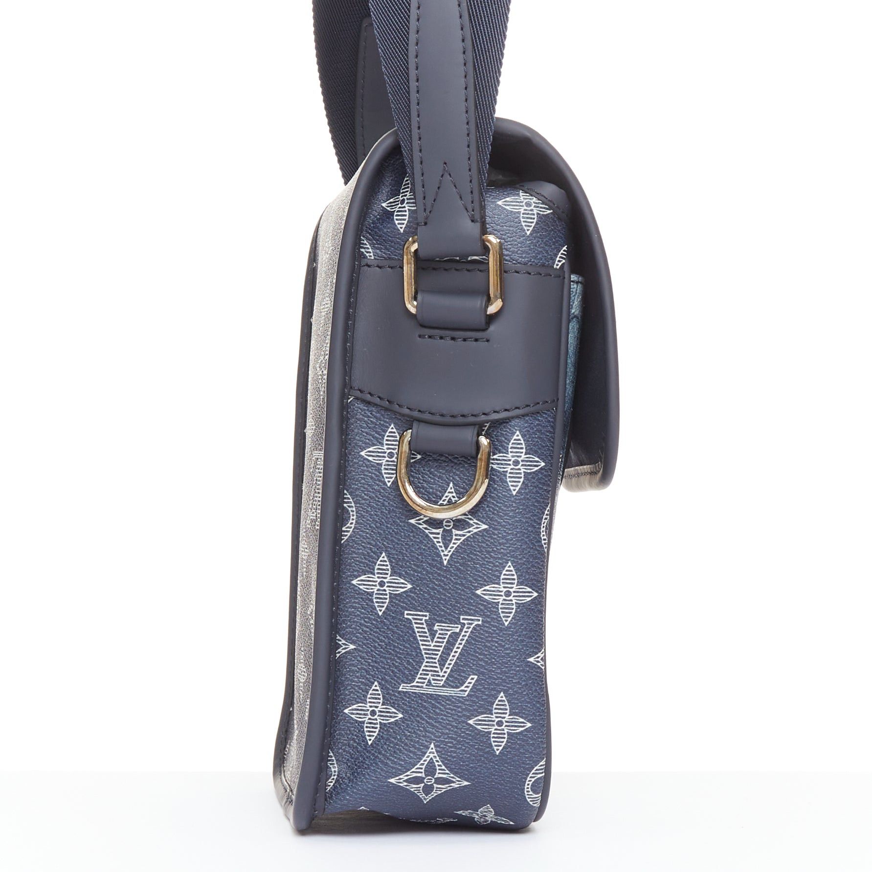 Louis Vuitton LOUIS VUITTON 2017 Limited Chapman Brothers Savane Elephant canvas crossbody bag Size ONE SIZE - 4 Thumbnail