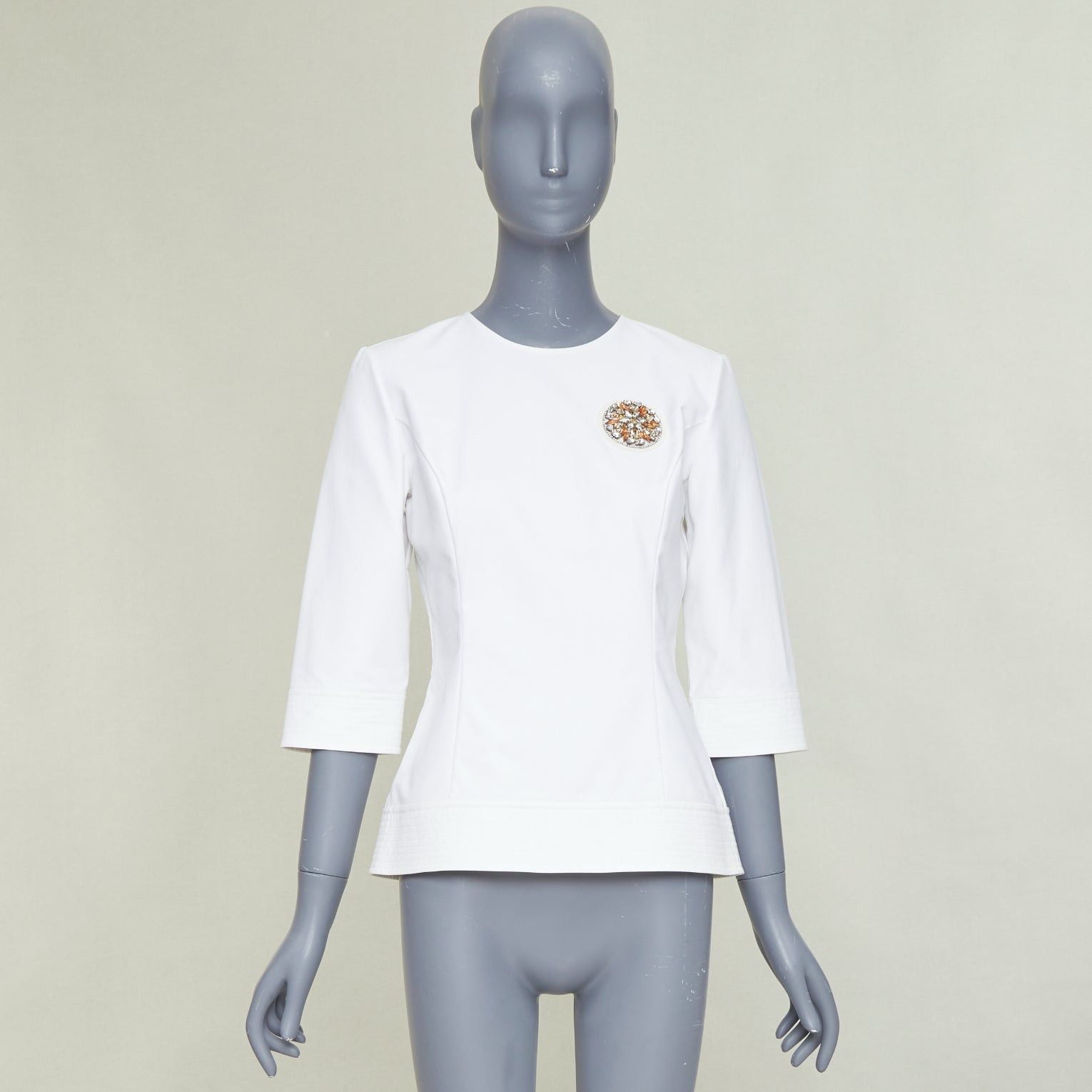 Dior DIOR 2013 off white gold rhinestone embellished badge cotton blend peplum top FR38 M Size M / US 6-8 / IT 42-44 - 9 Thumbnail