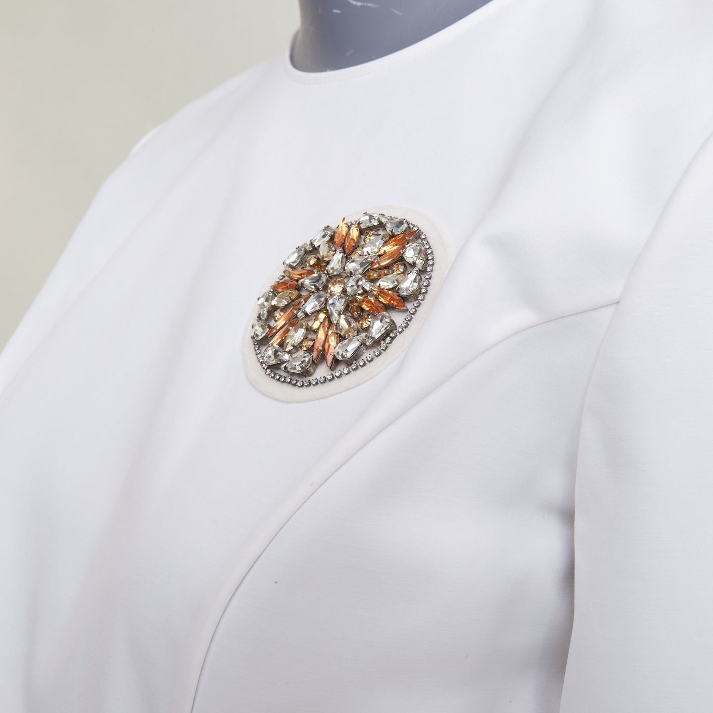 Dior DIOR 2013 off white gold rhinestone embellished badge cotton blend peplum top FR38 M Size M / US 6-8 / IT 42-44 - 2 Thumbnail