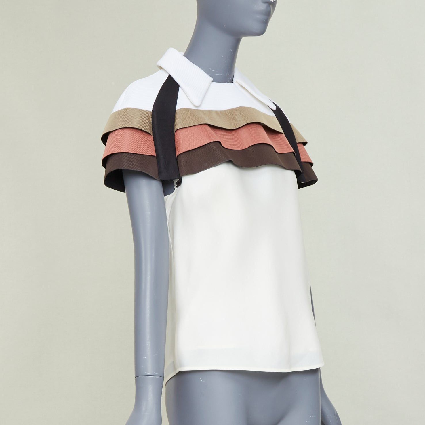 Louis Vuitton LOUIS VUITTON 2017 Runway scuba cape tricolor nylon ruffle collared top FR38 M Size M / US 6-8 / IT 42-44 - 3 Thumbnail