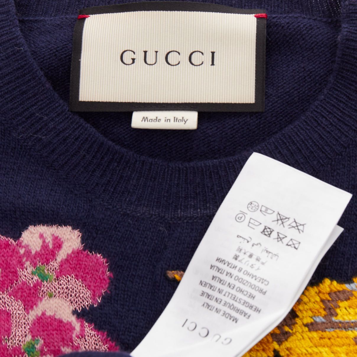 Gucci GUCCI 2017navy wool Floral Bee needlepoint embroidery sweater XS Size XS / US 0-2 / IT 36-38 - 8 Thumbnail