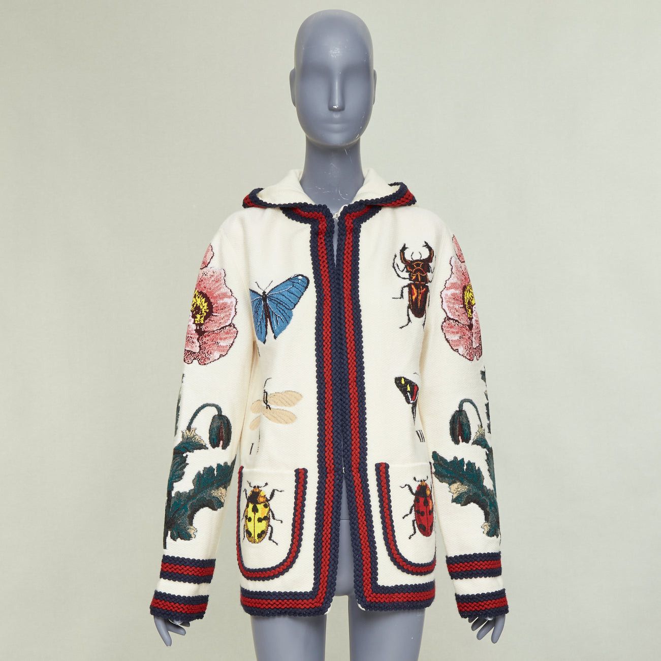 Gucci GUCCI Garden 2017 Runway white wool floral insect floral embroidered hooded cardigan coat XXS Size XS / US 0-2 / IT 36-38 - 10 Thumbnail