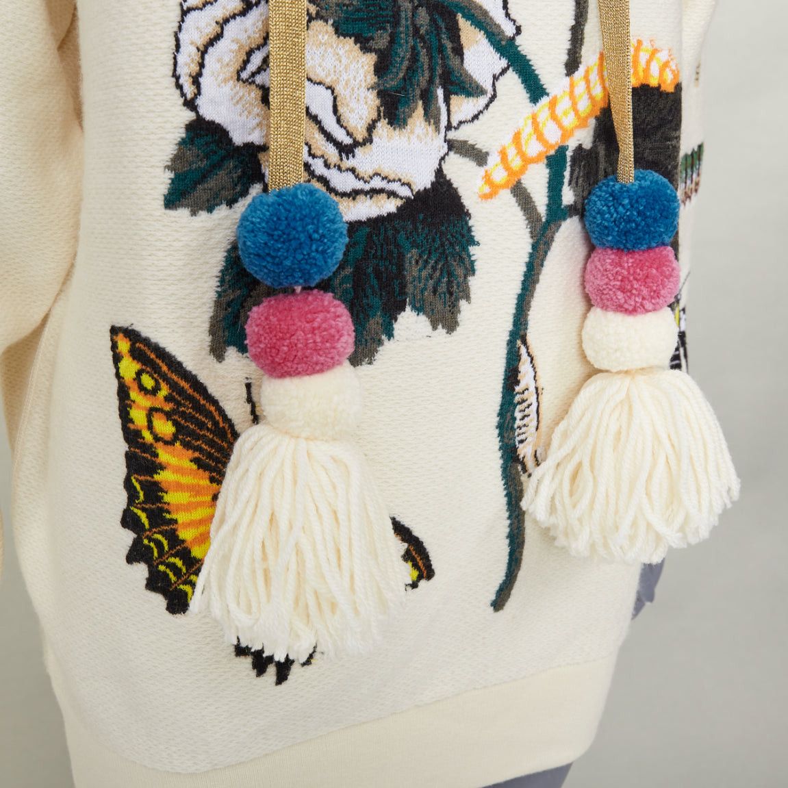 Gucci GUCCI 2017 Runway ivory wool cotton pom pom embroidered insect floral hoodie XXS Size XS / US 0-2 / IT 36-38 - 7 Thumbnail
