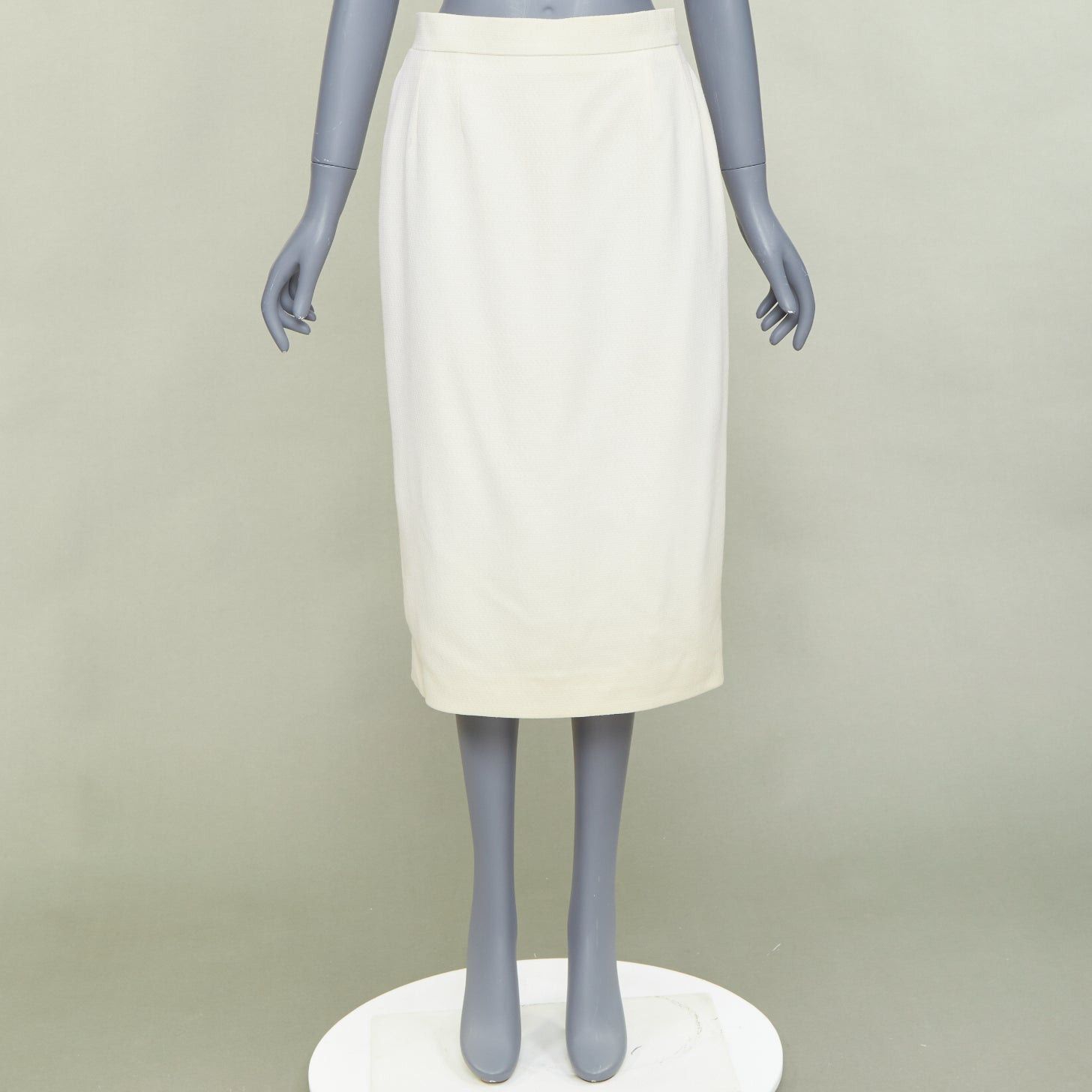 Chanel CHANEL 93P ivory wool gold CC logo button slit silk pencil skirt FR42 XL Size 32" / US 10 / IT 46 - 9 Thumbnail
