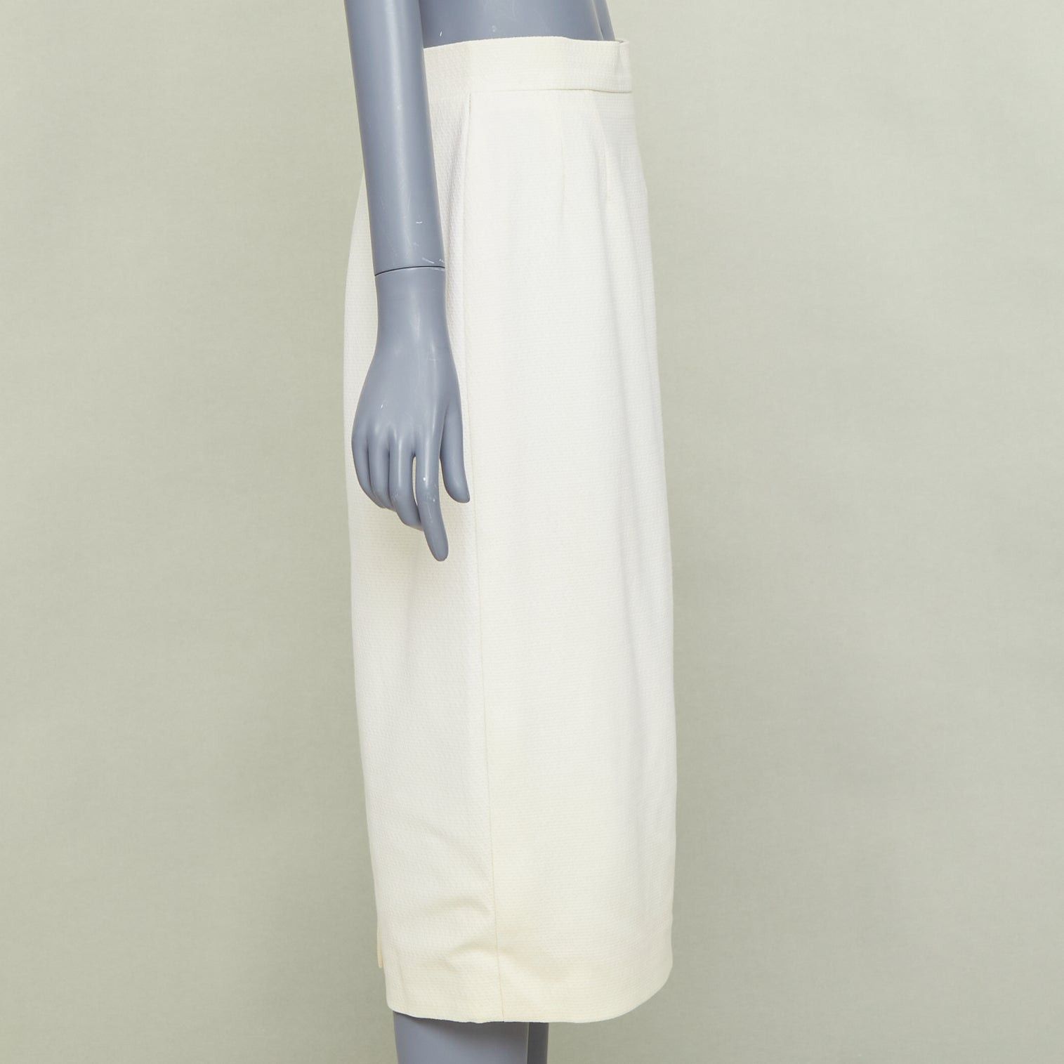 Chanel CHANEL 93P ivory wool gold CC logo button slit silk pencil skirt FR42 XL Size 32" / US 10 / IT 46 - 4 Thumbnail