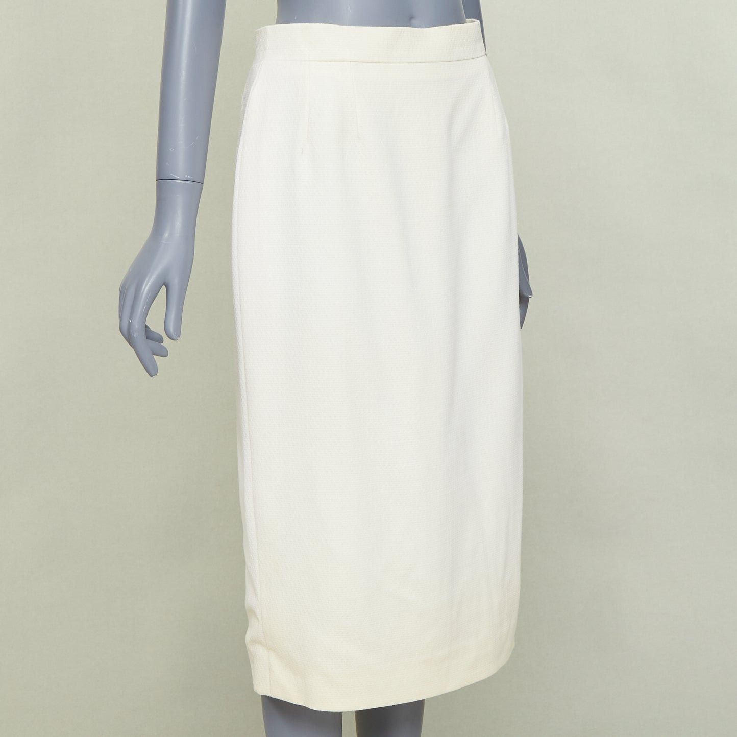 Chanel CHANEL 93P ivory wool gold CC logo button slit silk pencil skirt FR42 XL Size 32" / US 10 / IT 46 - 3 Thumbnail