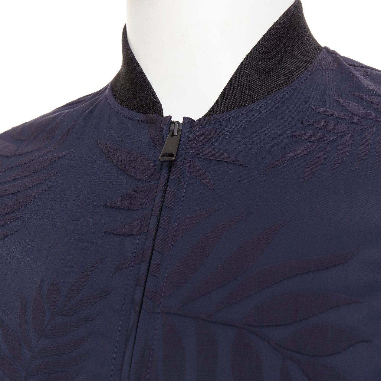 Giorgio Armani GIORGIO ARMANI navy water repellent Fern leaf jacquard bomber jacket IT46 S Size US S / EU 44-46 / 1 - 2 Thumbnail