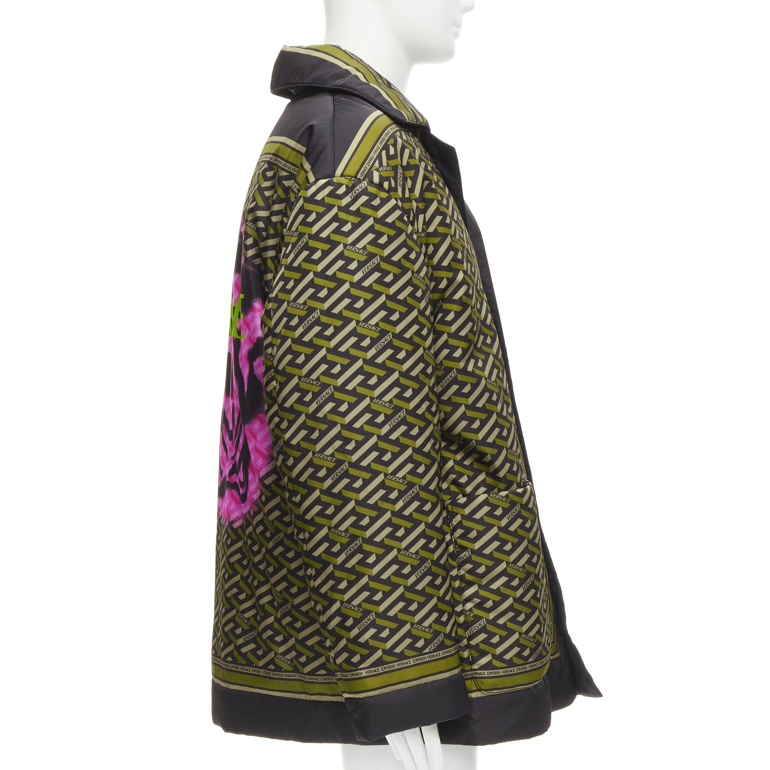 Versace VERSACE 2021 Runway La Greca Graffiti Medusa Smiley green padded coat IT48 M Size US M / EU 48-50 / 2 - 5 Thumbnail