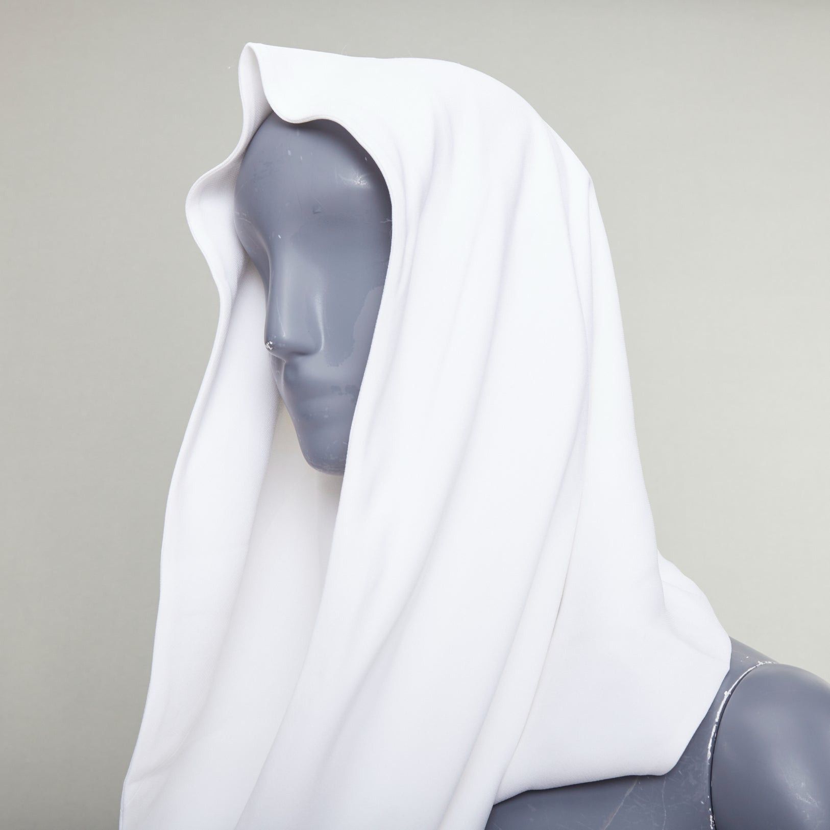 Salvatore Ferragamo FERRAGAMO Maximilian Davis 2023 Runway Bridal white hood crepe mini dress IT42 M Size M / US 6-8 / IT 42-44 - 6 Thumbnail